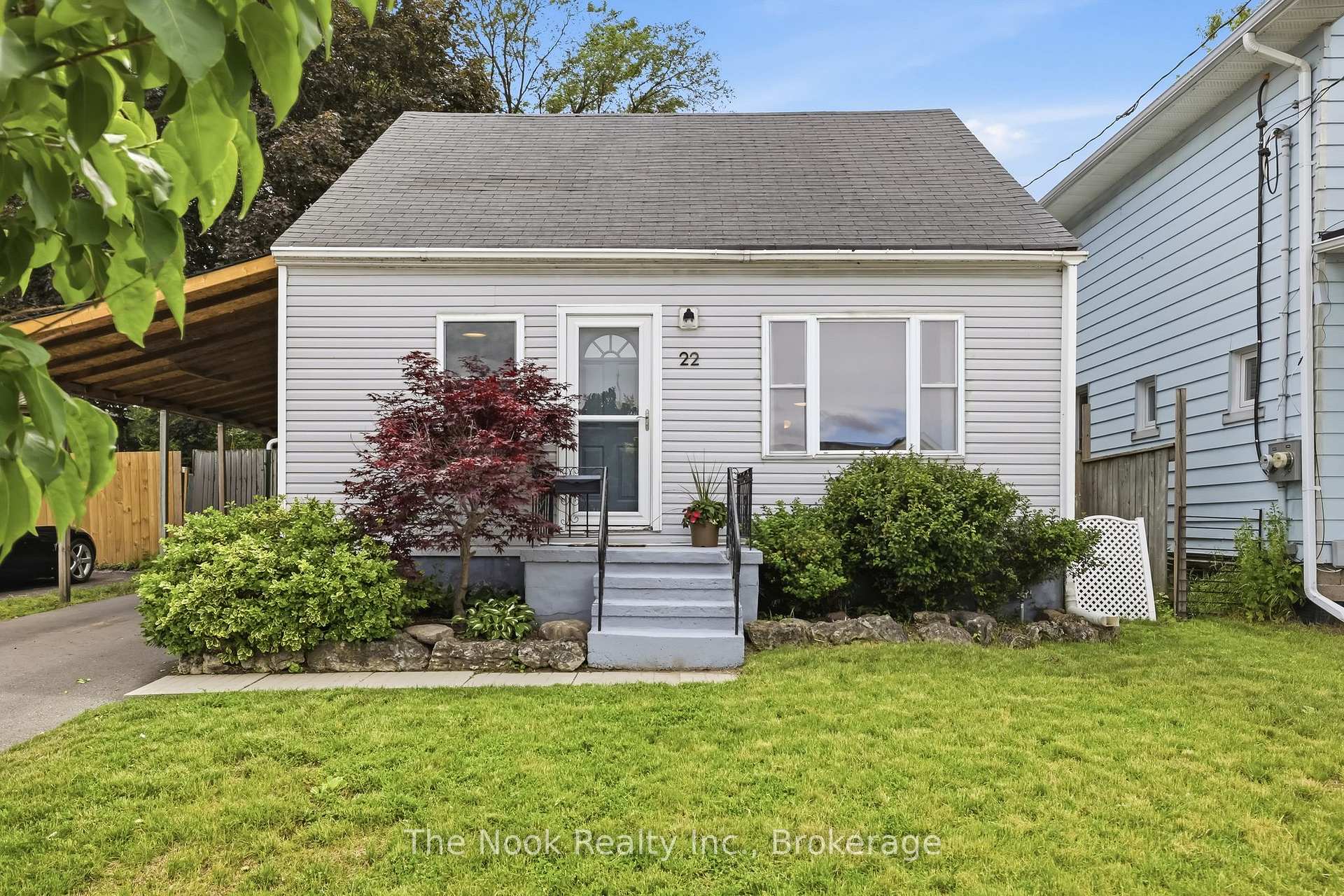 22 Nassau Street, Oshawa, ON L1J 4A4