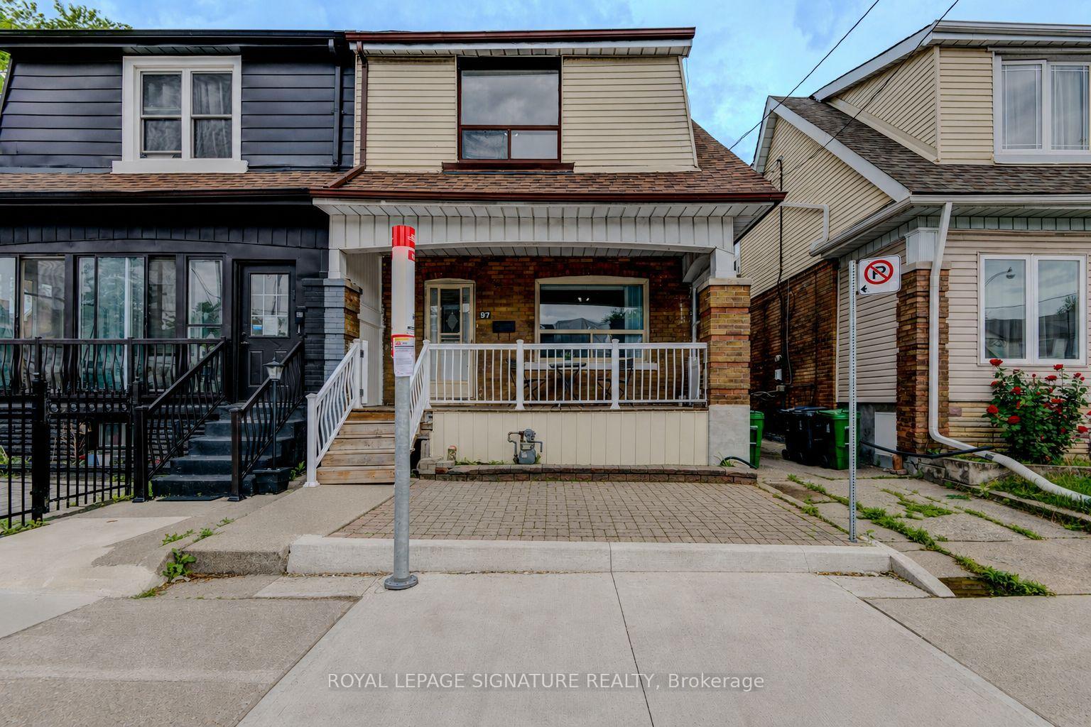 97 Donlands Avenue, Toronto E03, ON M4J 3N9