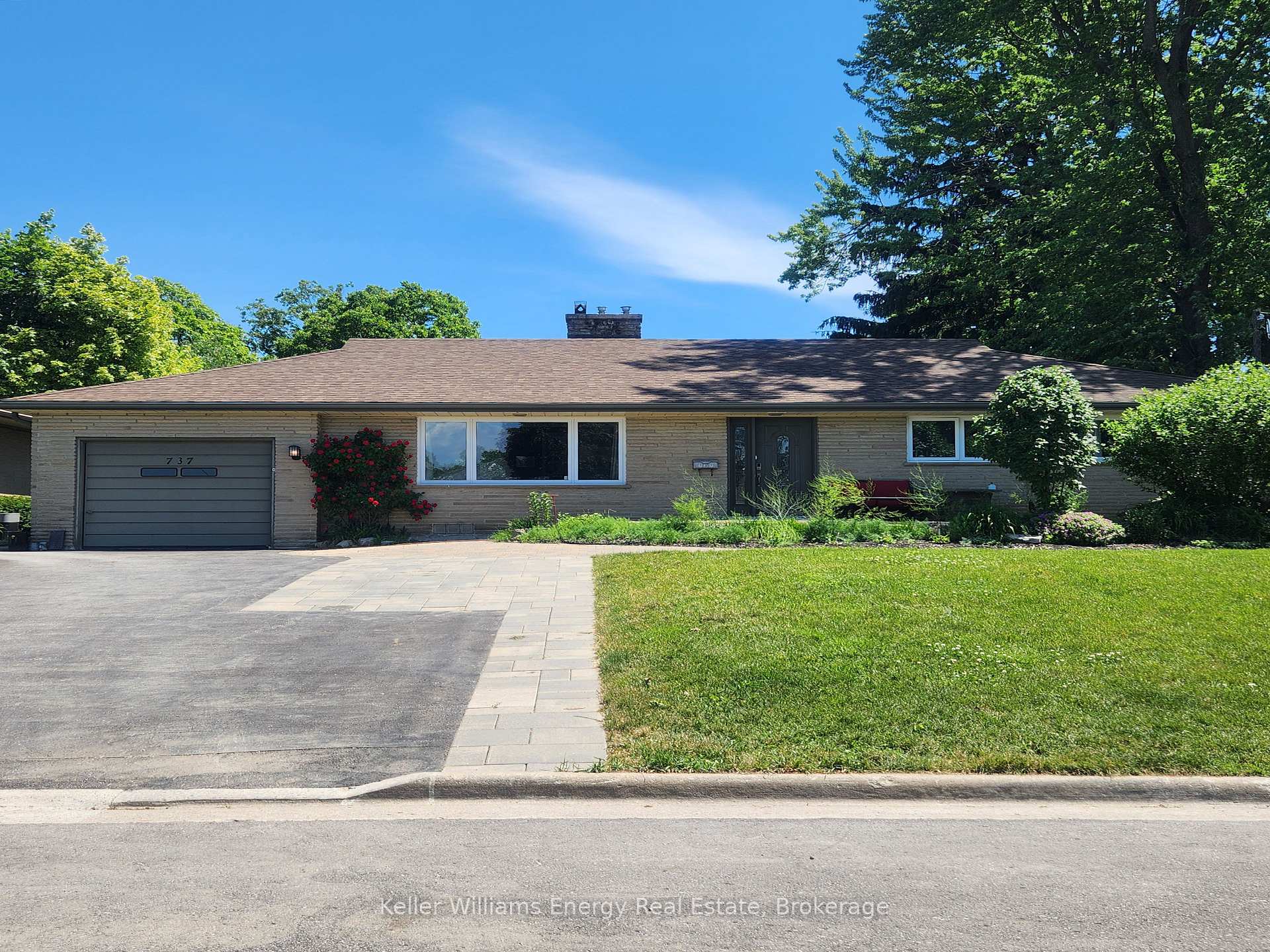 737 Law Street Lower, Oshawa, ON L1G 4M3