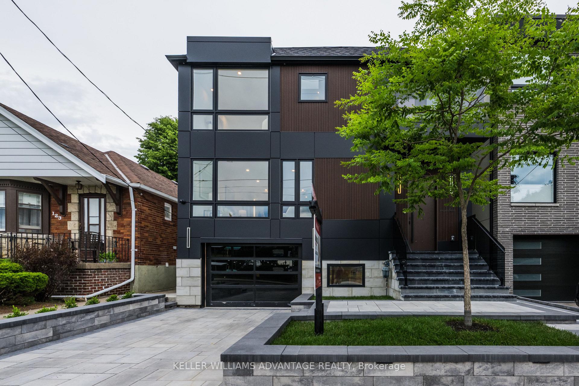 121 Durant Avenue, Toronto E03, ON M4J 4W3