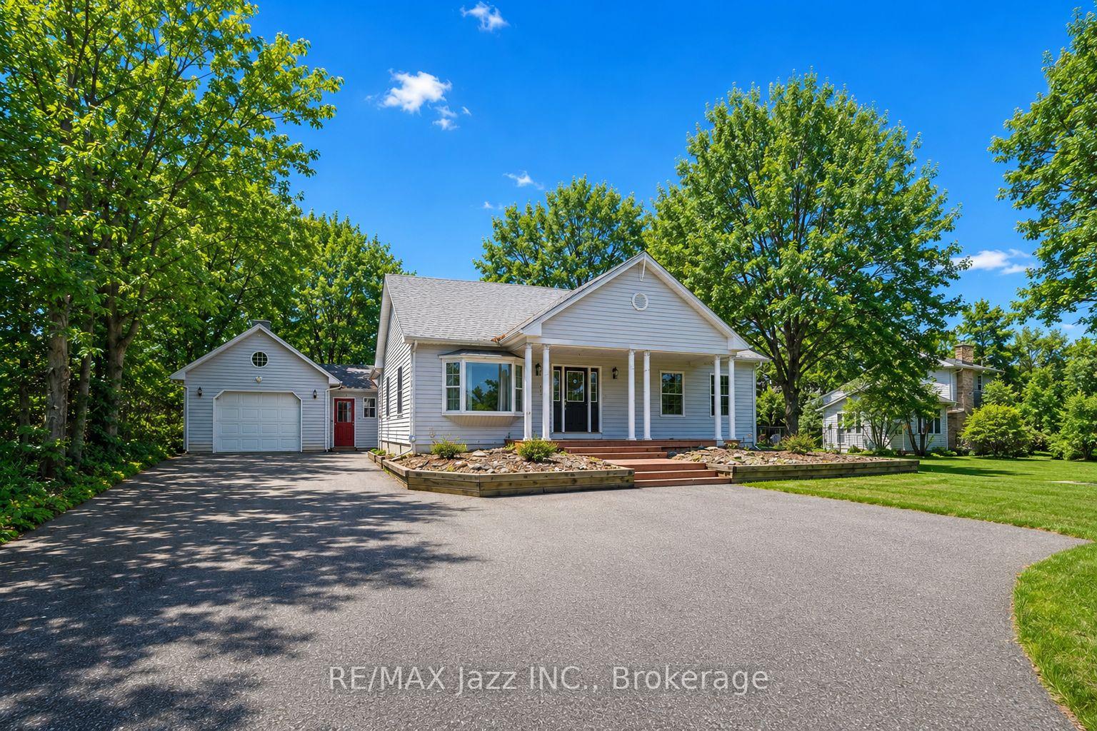1086 Somerville Street, Oshawa, ON L1G 4K5