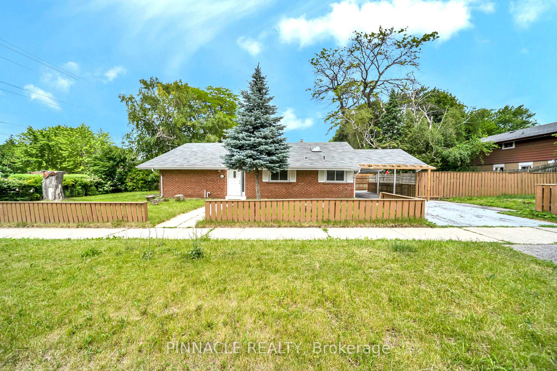 2 Ladysbridge Drive, Toronto E09, ON M1G 3H6