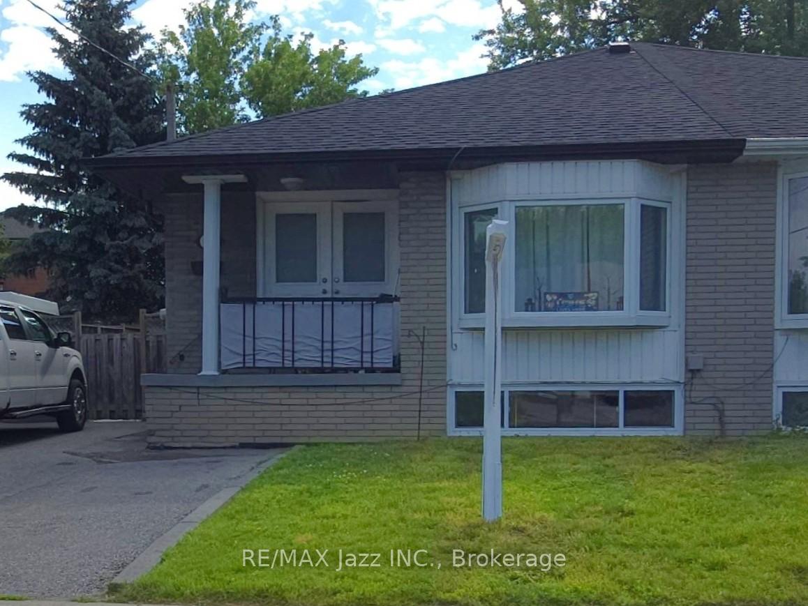 127 Lupin Drive Basement, Whitby, ON L1N 1X9
