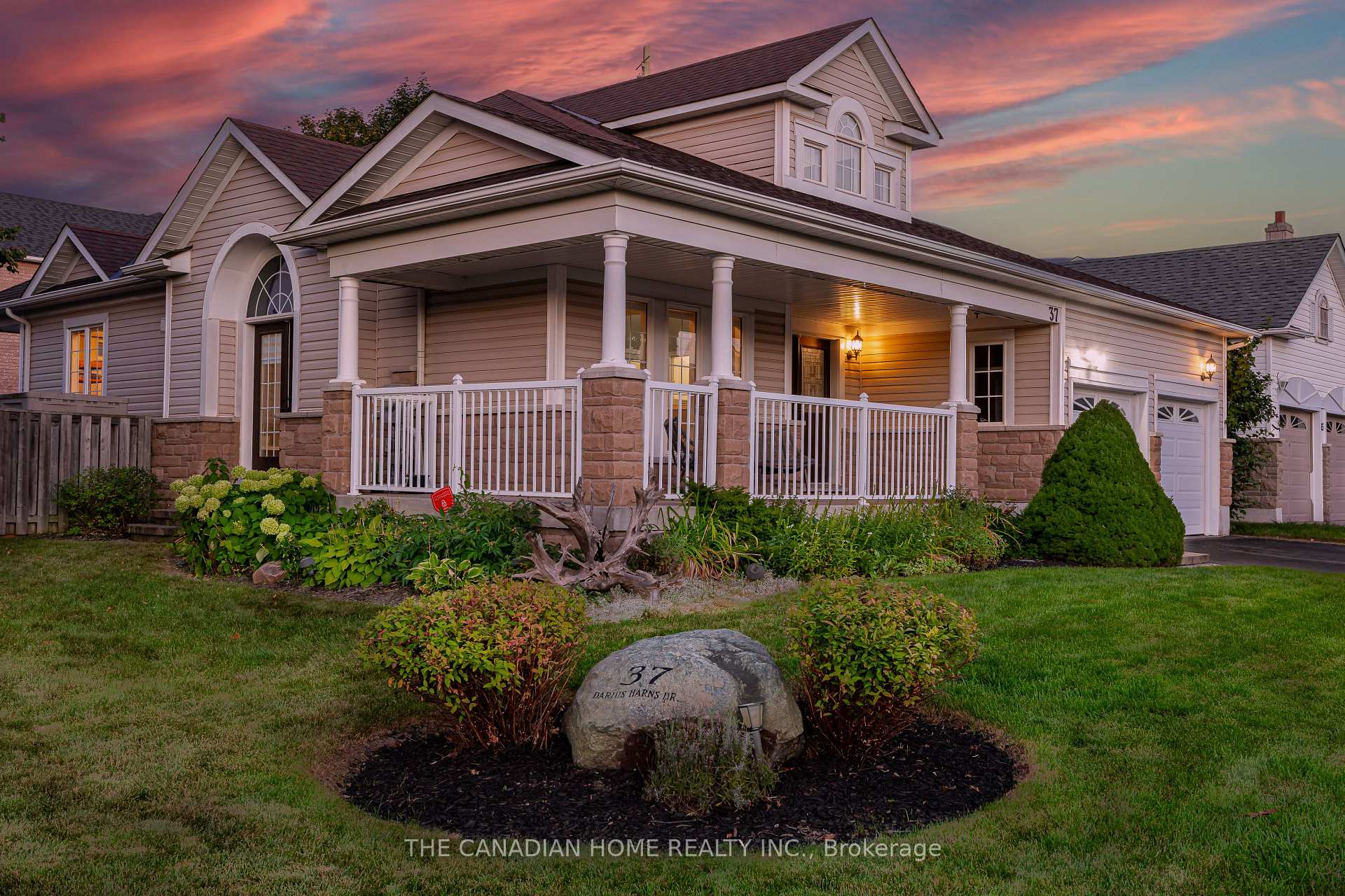 37 Darius Harns Drive, Whitby, ON L1M 2B1