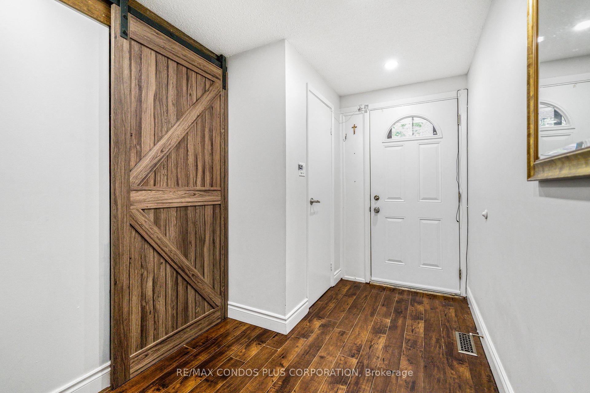 222 Pearson Street 39, Oshawa, ON L1G 7C6