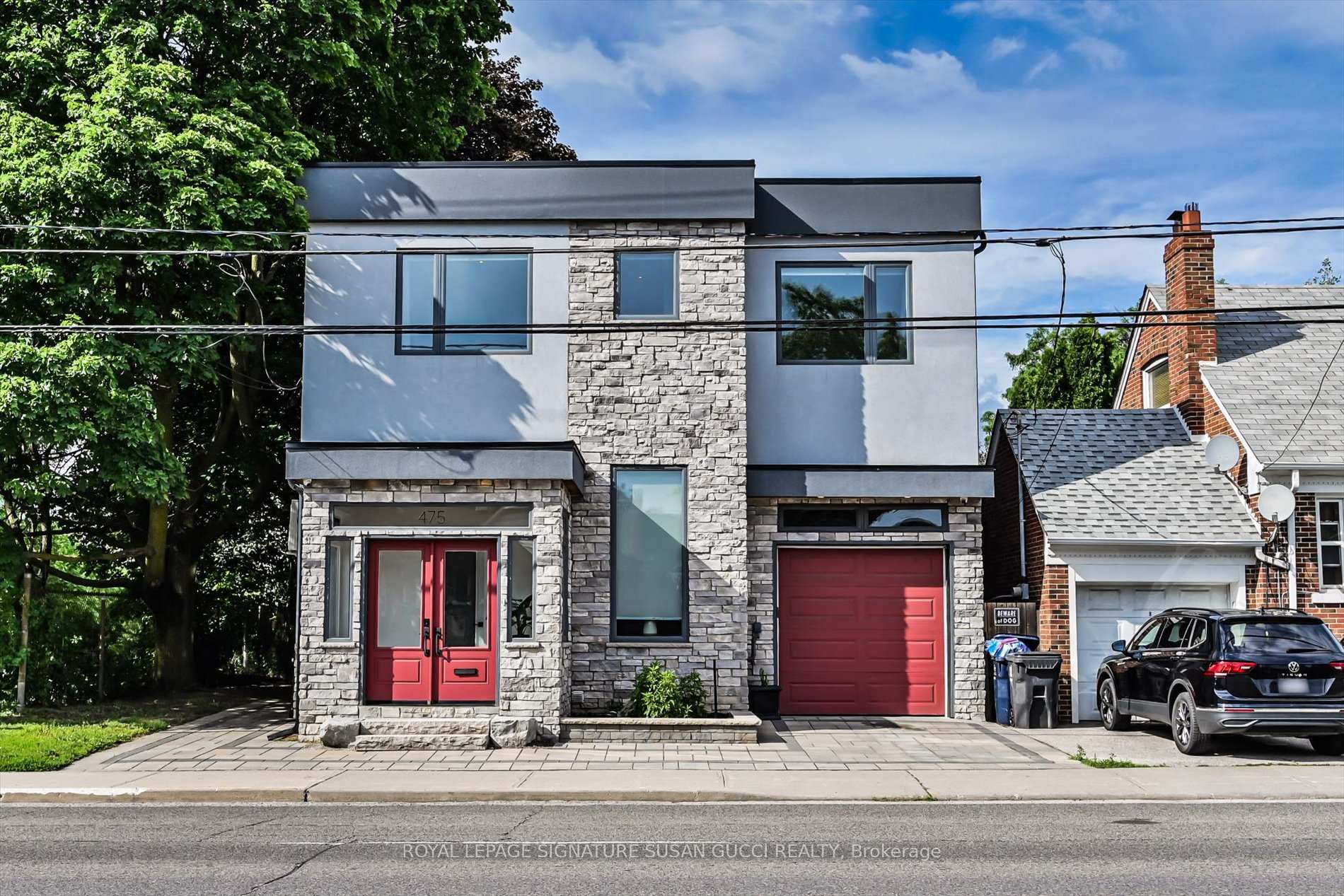 475 Donlands Avenue, Toronto E03, ON M4J 3S4