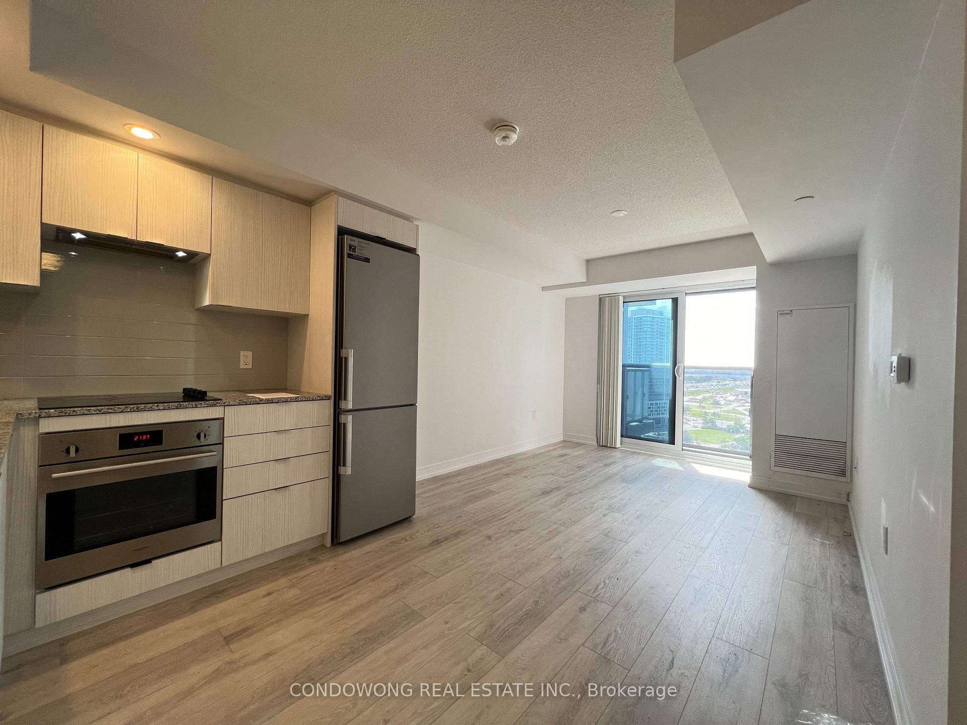 225 Village Green Square 1905, Toronto E07, ON M1S 0N4