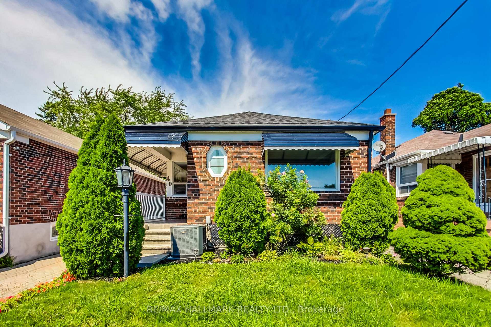 40 Tiago Avenue, Toronto E03, ON M4B 2A1