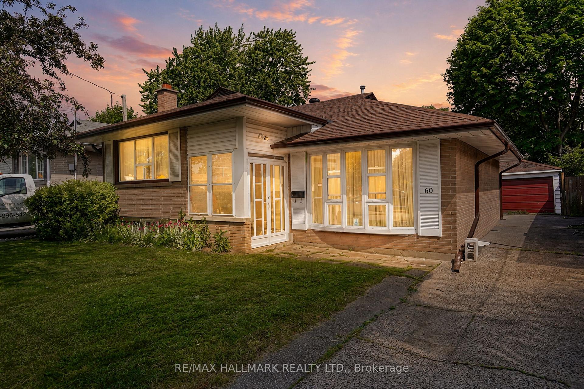 60 Vradenberg Drive, Toronto E05, ON M1T 1M6