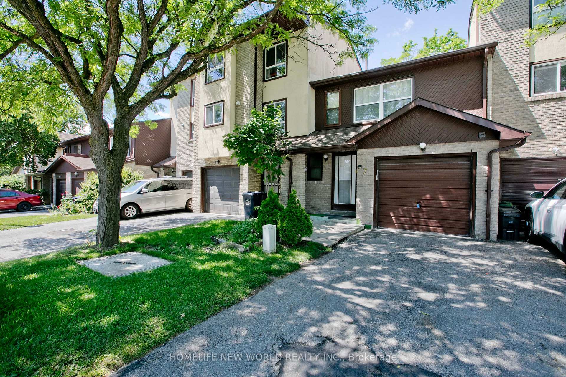 1180 Sandhurst Circle 7, Toronto E07, ON M1V 1T8