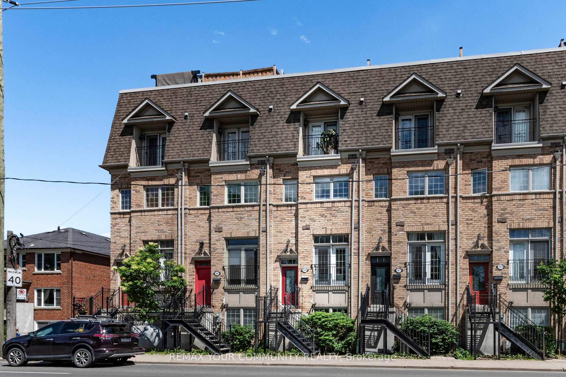 1079 Broadview Avenue, Toronto E03, ON M4K 2S4