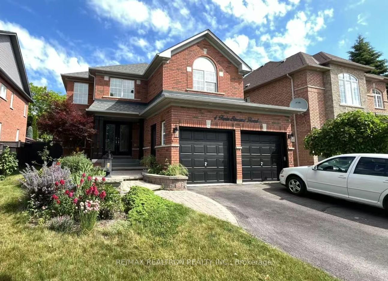 4 Twin Streams Road (2Bedrooms), Whitby, ON L1P 1P1