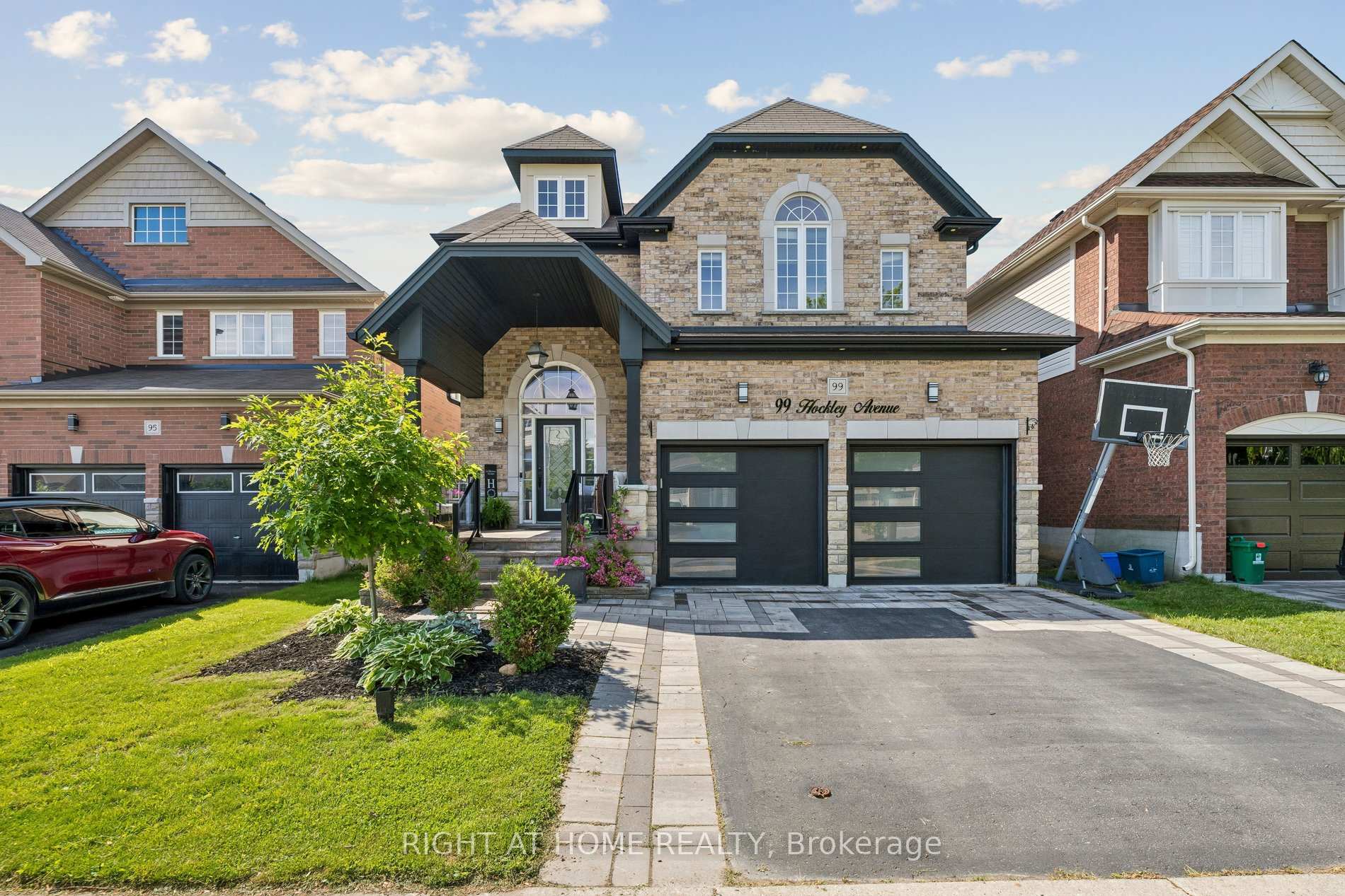 99 Hockley Avenue, Clarington, ON L1C 0G4