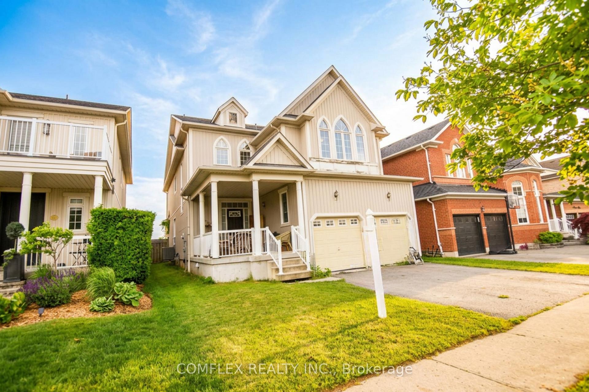 19 Kinross Avenue, Whitby, ON L1M 2C8