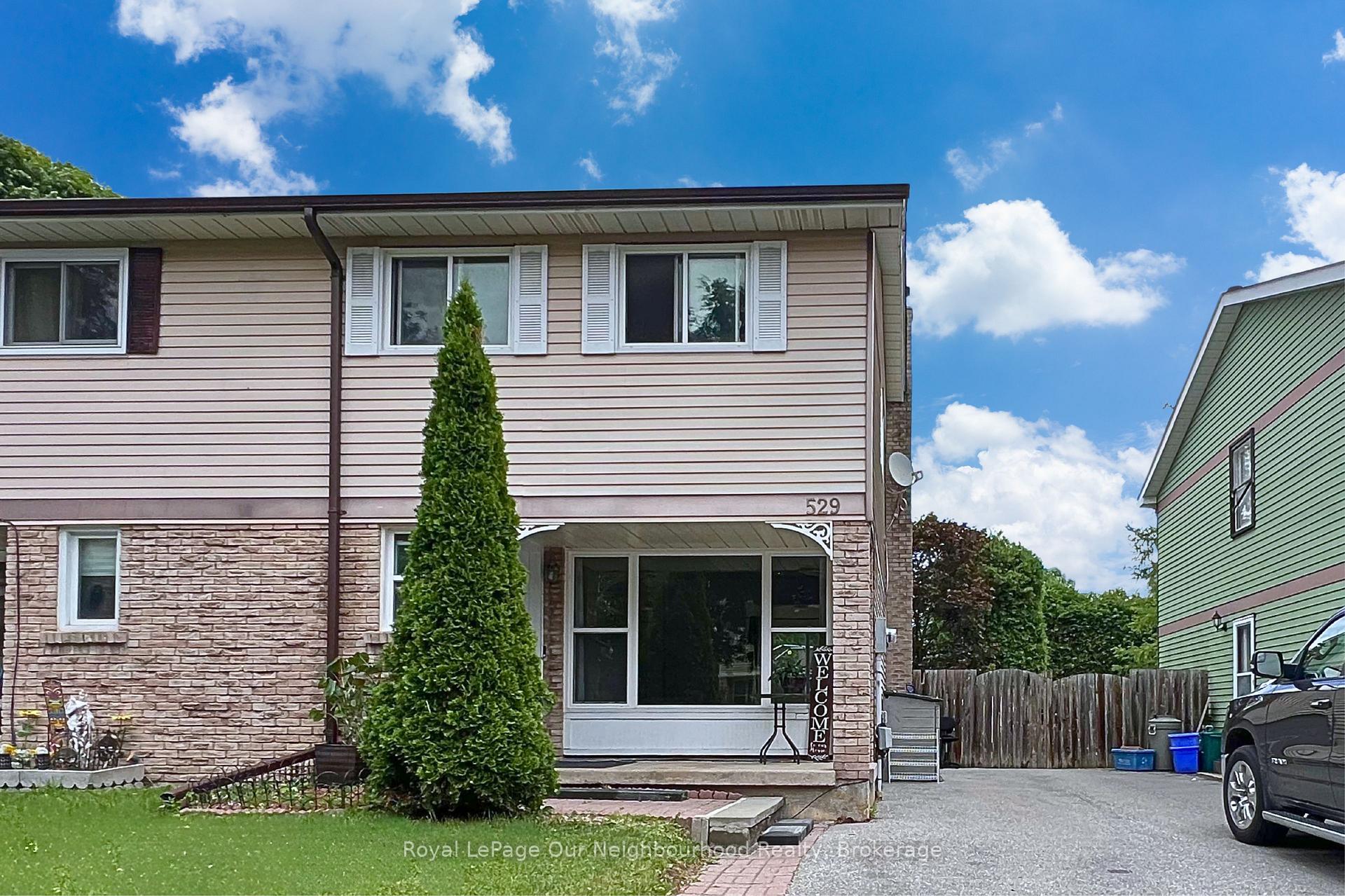 529 Lancelot Crescent, Oshawa, ON L1K 1J9