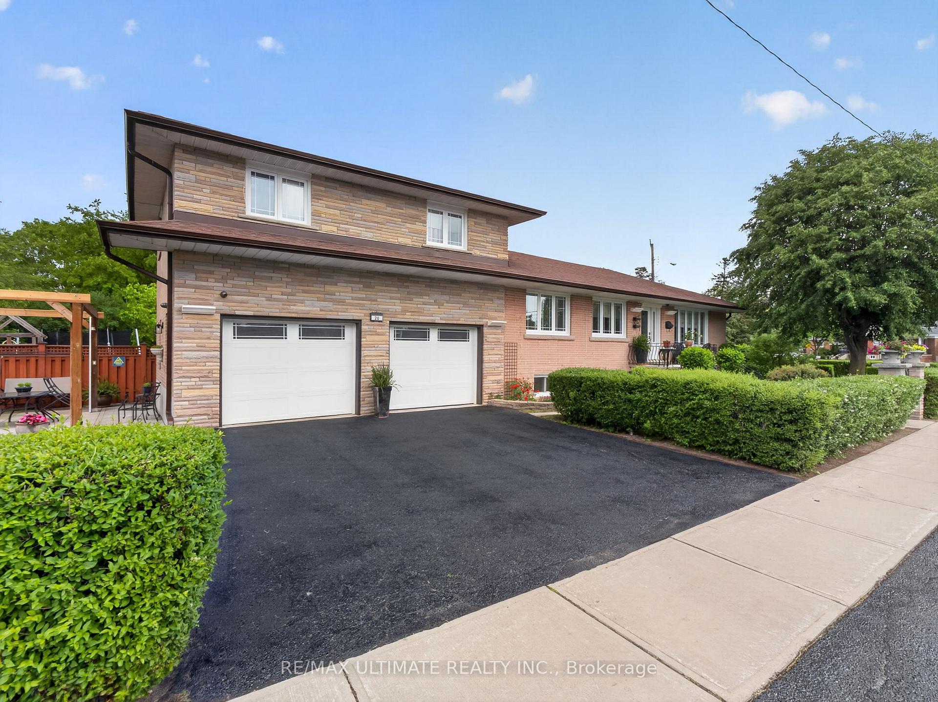 20 Wye Valley Road Basement, Toronto E04, ON M1P 2A4