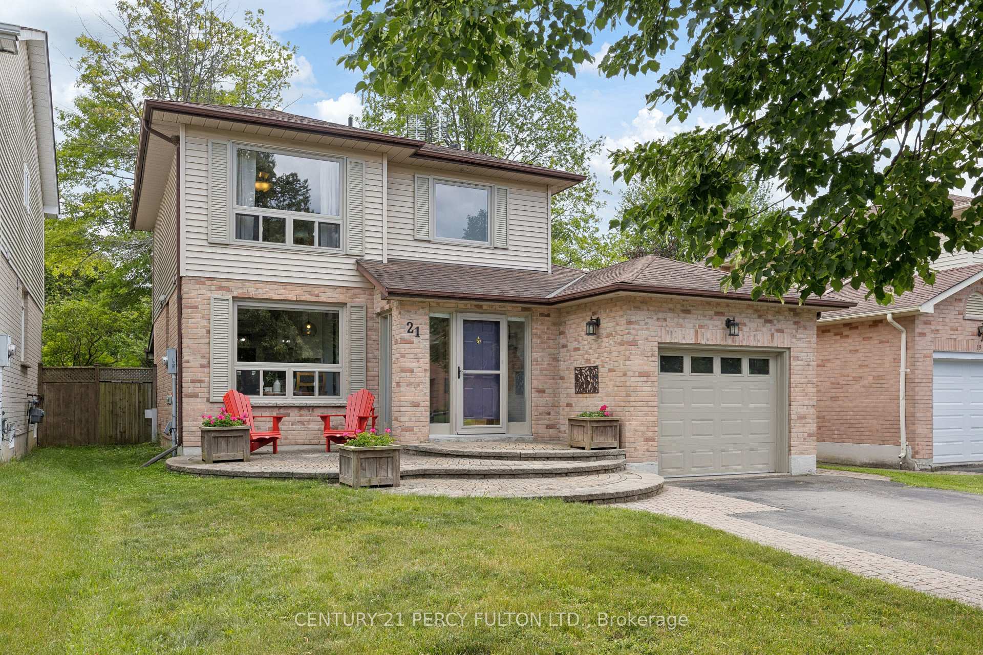 21 Arran Court, Clarington, ON L1E 2E5