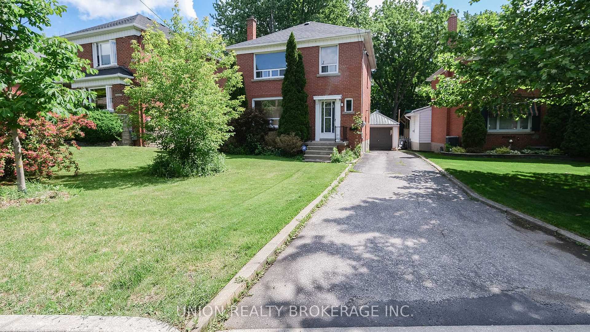 87 Midland Avenue, Toronto E08, ON M1N 3Z8