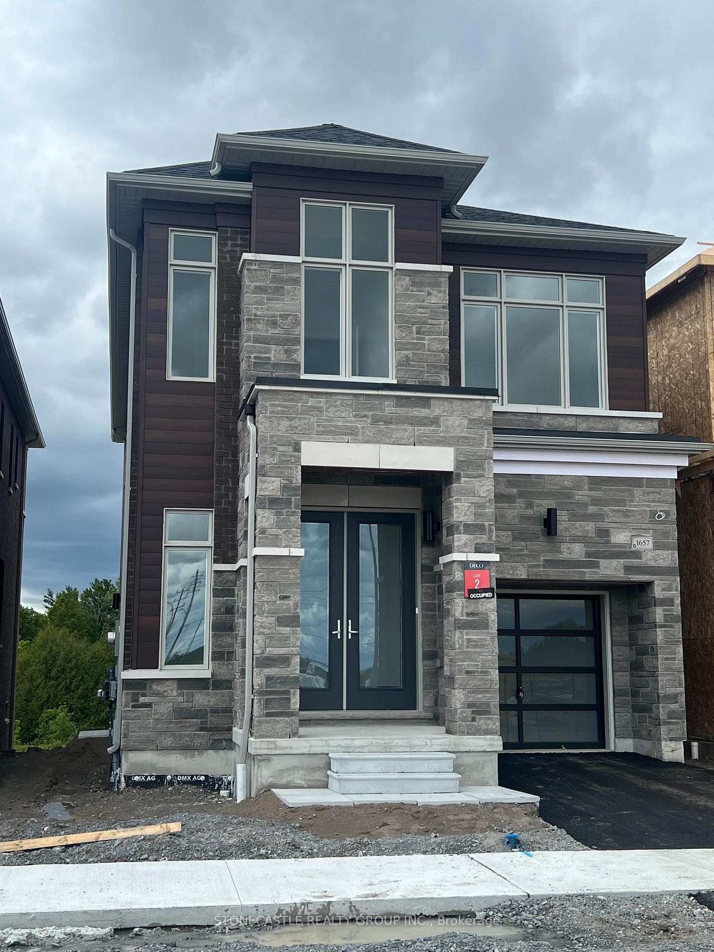 1657 Charcoal Crescent, Pickering, ON L1X 0V3
