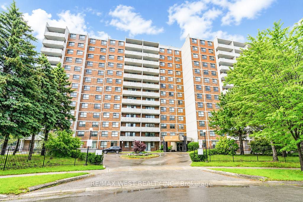 10 Stonehill Court 907, Toronto E05, ON M1W 2X8