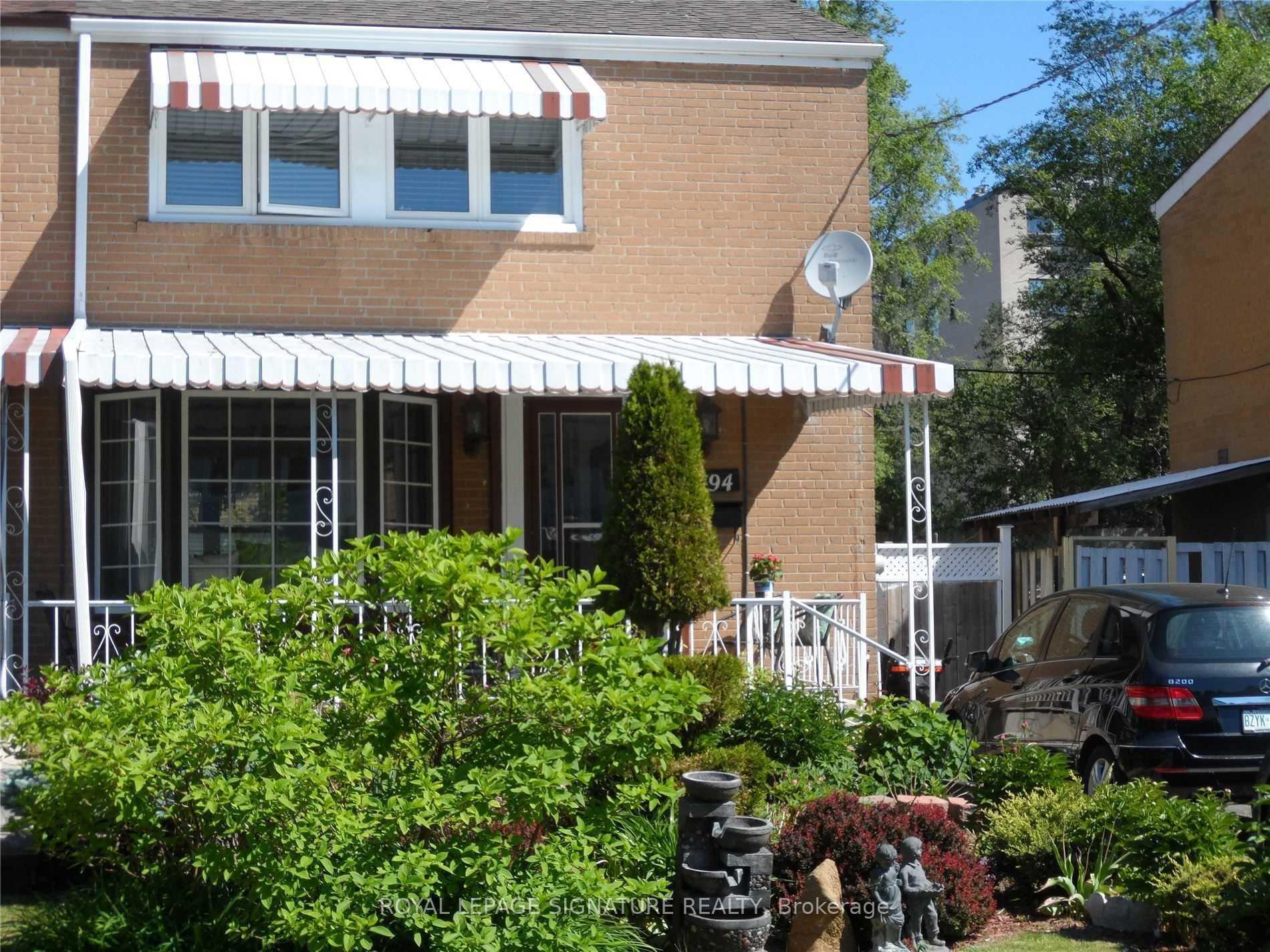 94 Woodfern Drive Upper, Toronto E04, ON M1K 2L5