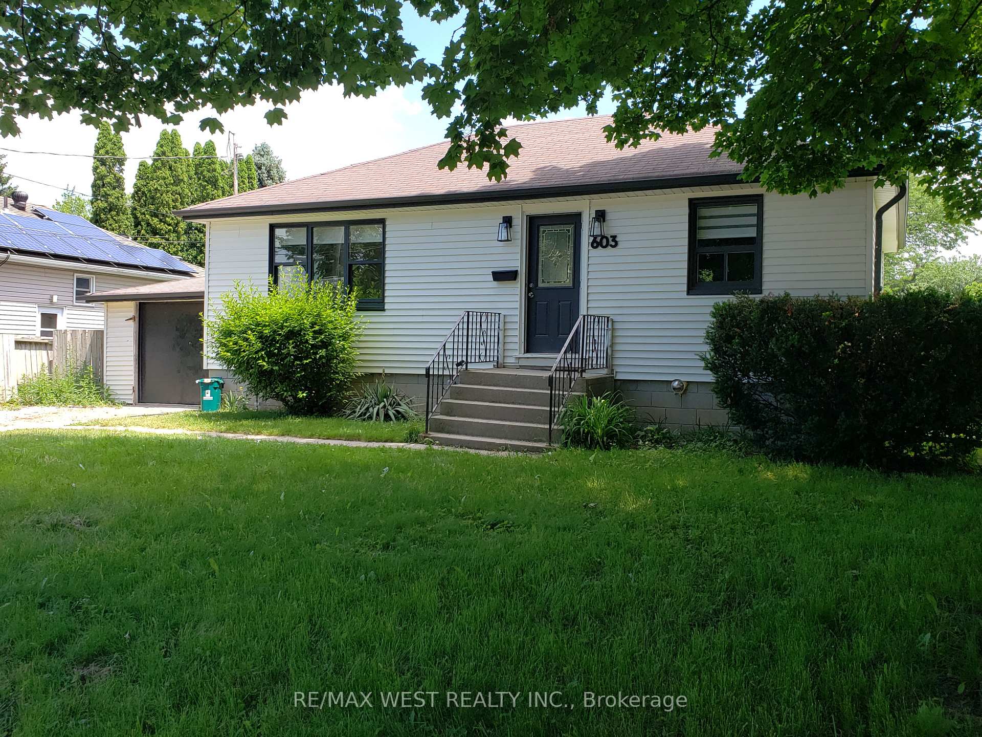 603 Anderson Street Main Floor, Whitby, ON L1N 3V9