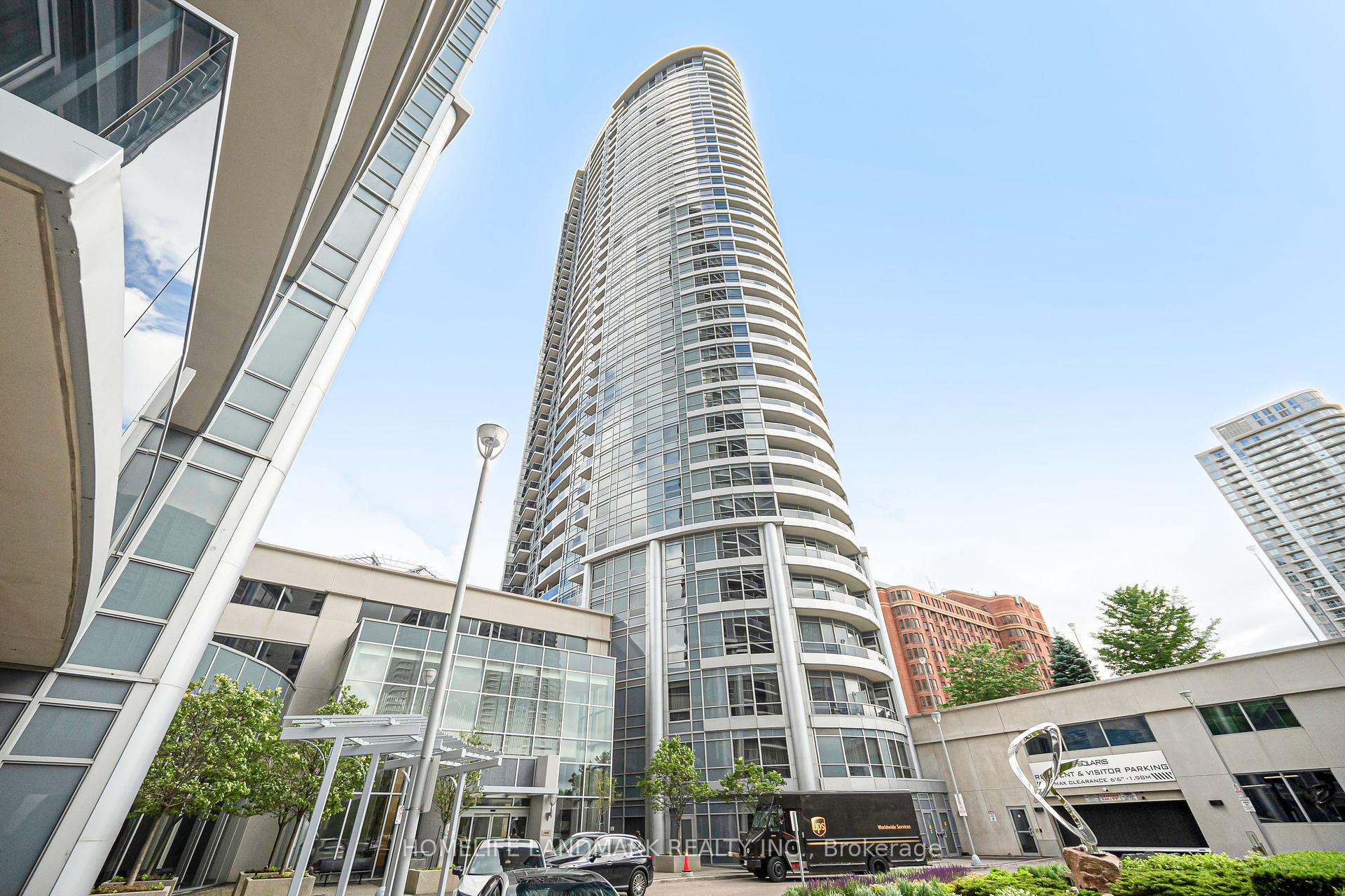 125 Village Green Square #1711, Toronto E07, ON M1S 0G3