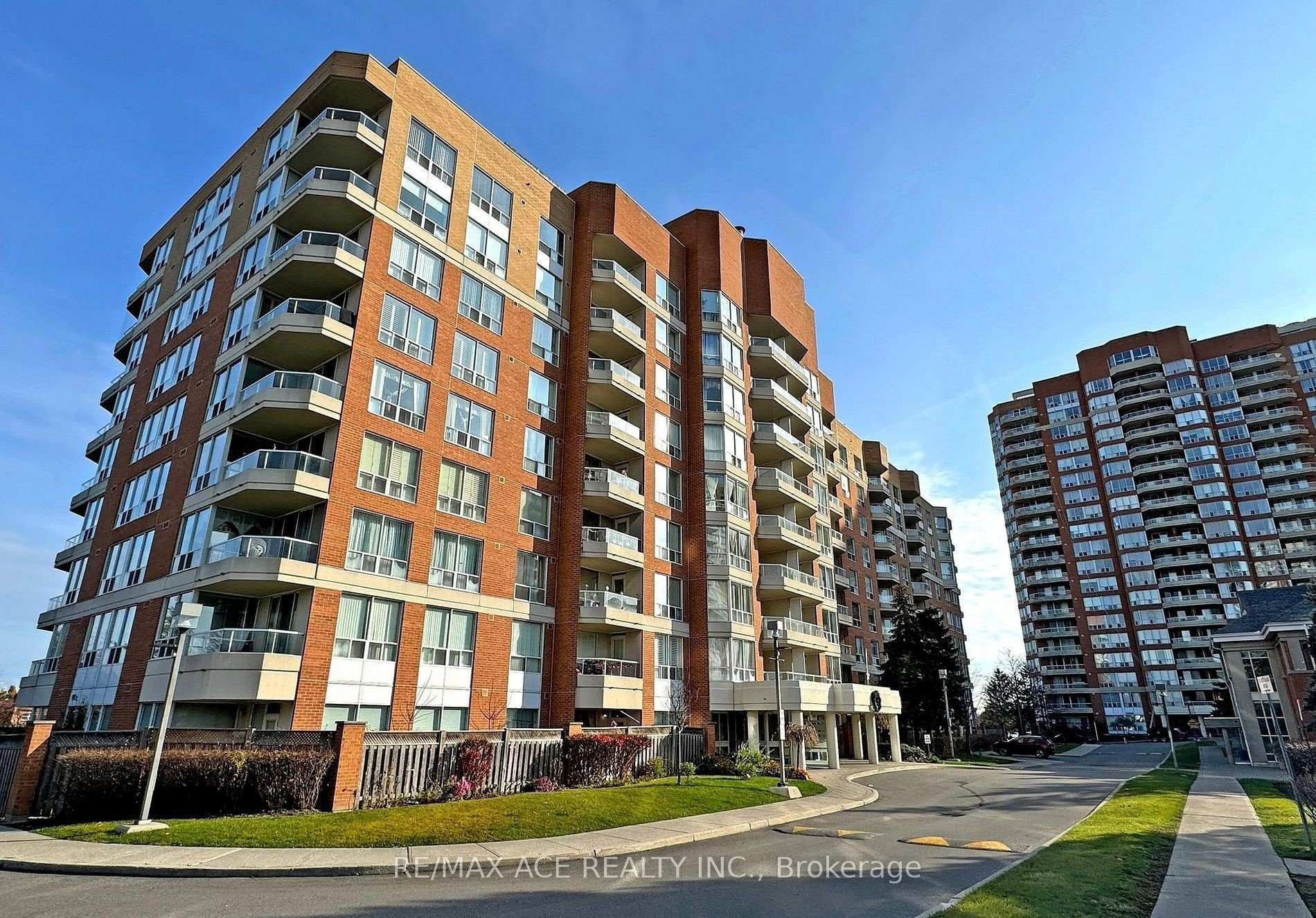 480 Mclevin Avenue 314, Toronto E11, ON M1B 5N9