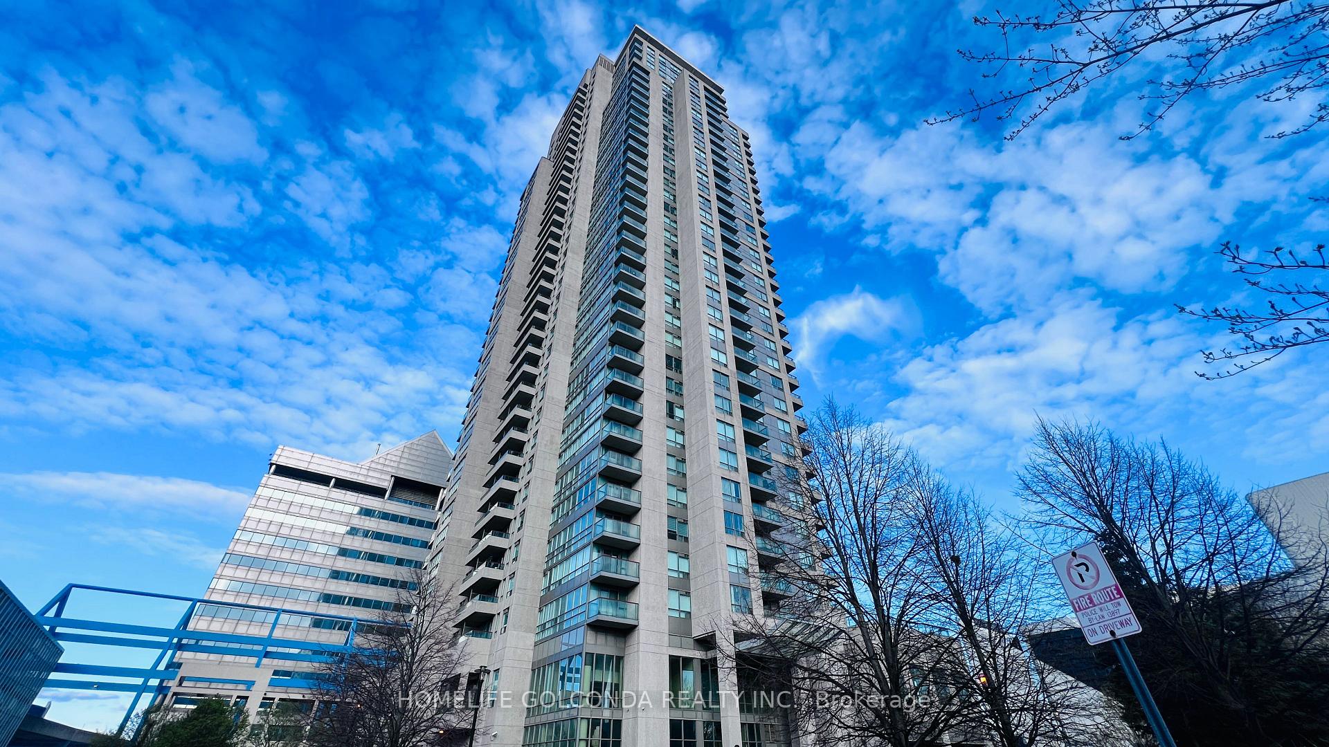 60 Brain Harrison Way 3209, Toronto E09, ON M1P 5J5