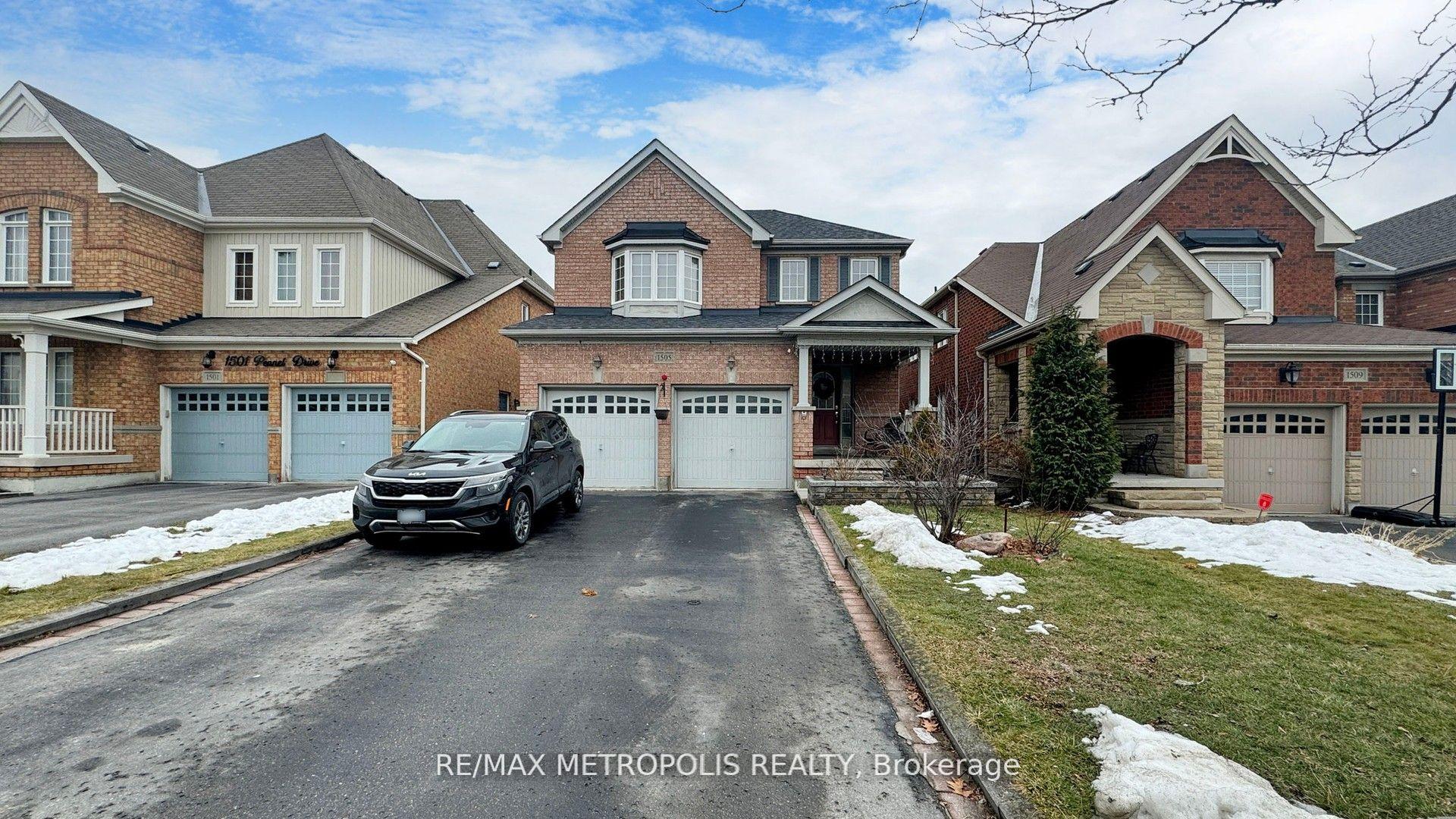 1505 Pennel Drive Upper, Oshawa, ON L1K 0J8