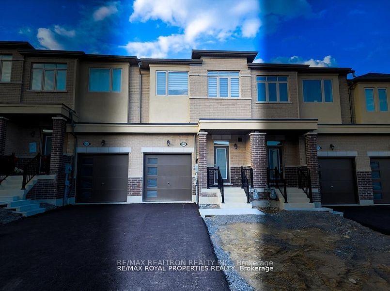 2541 Winter Words Drive, Oshawa, ON L1L 0S8