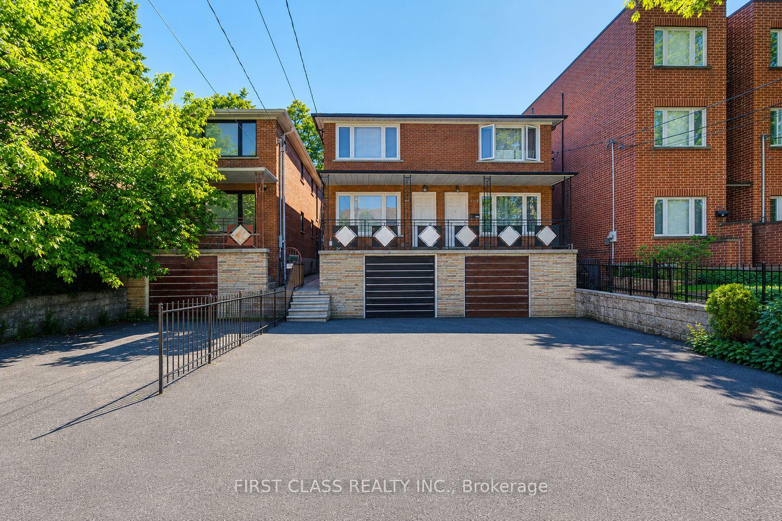 427 Leslie Street, Toronto E01, ON M4M 3E3