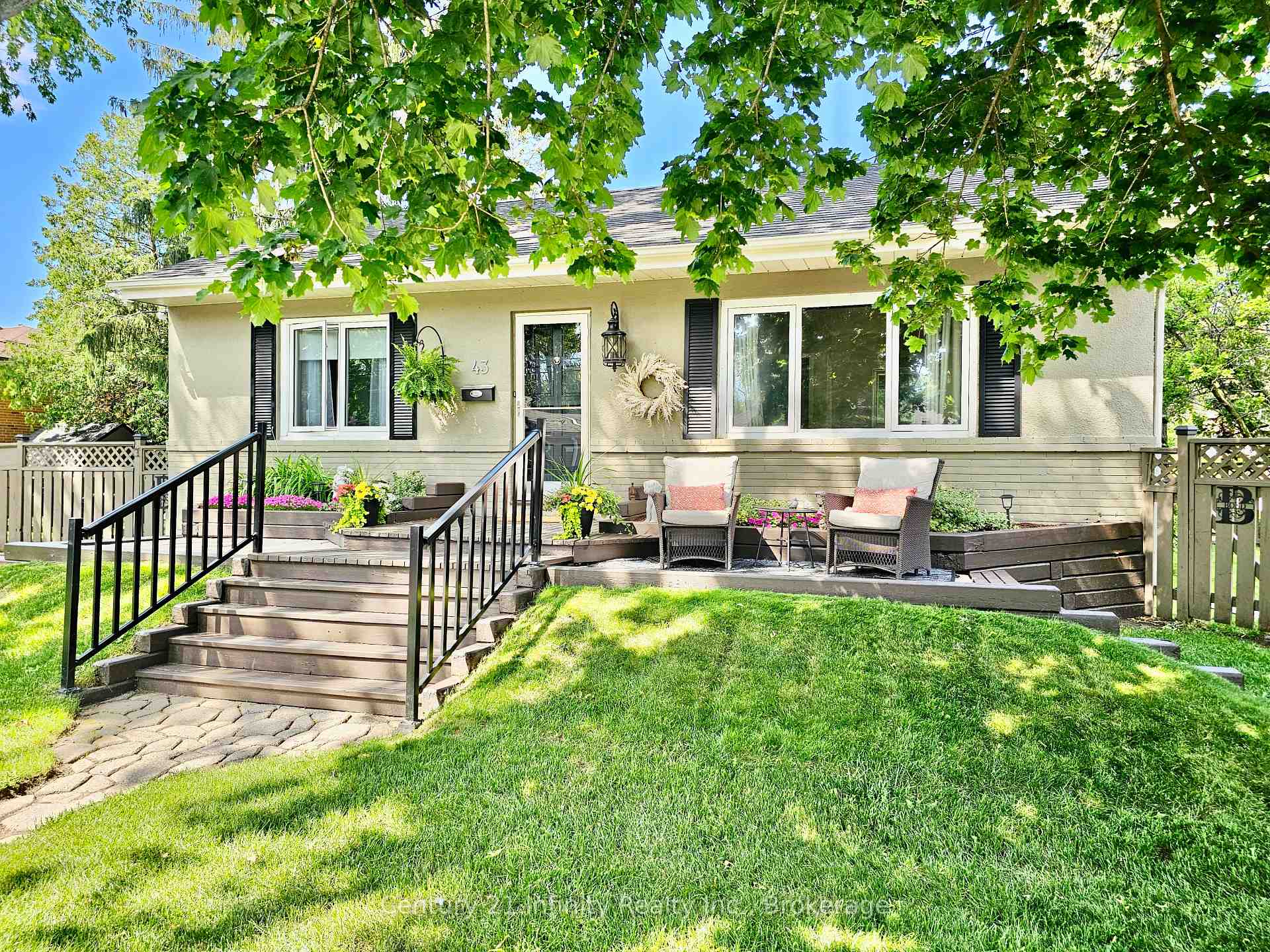 43 Colonial Avenue, Toronto E08, ON M1M 2C3