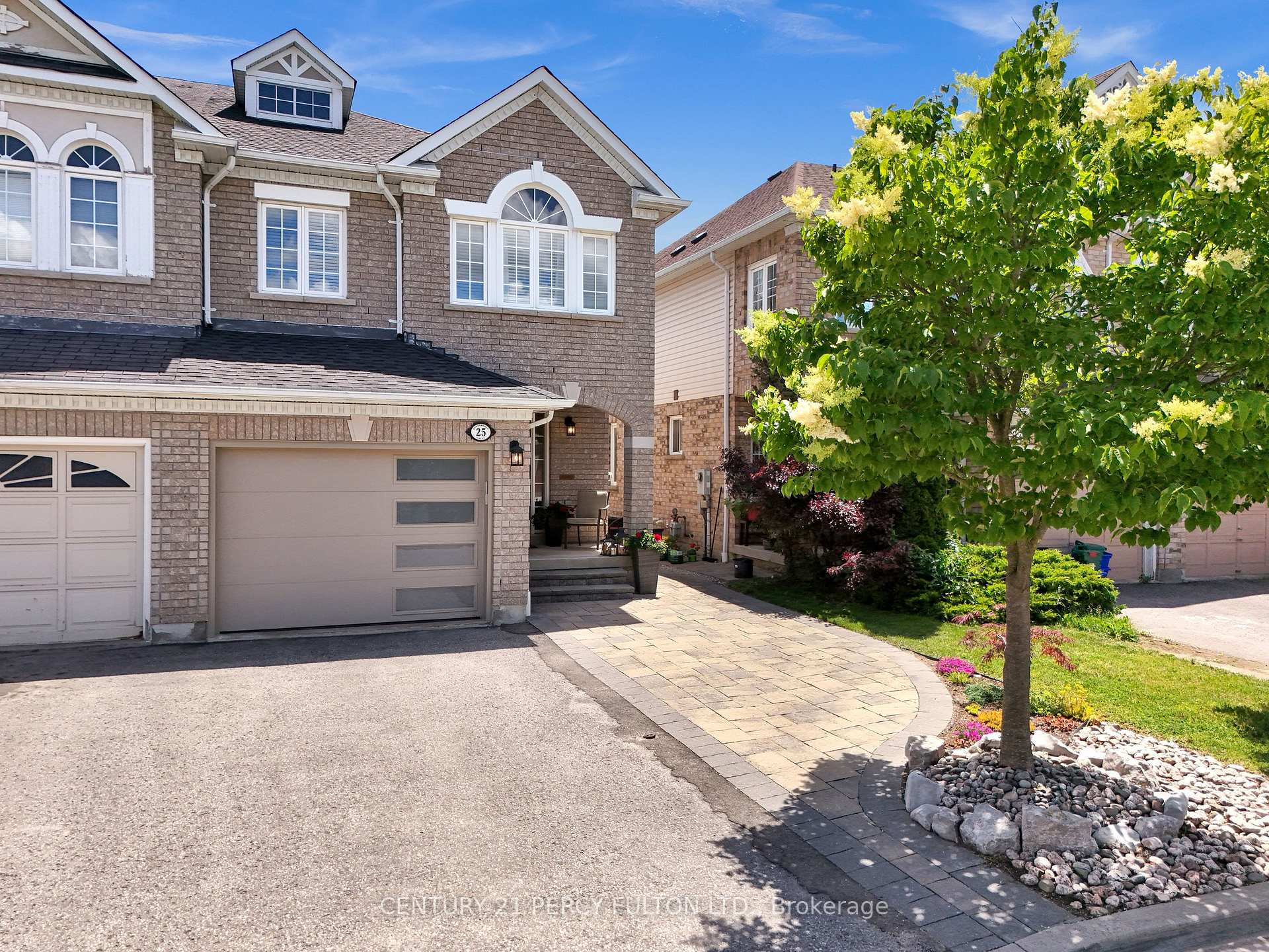 25 Jonesridge Drive, Ajax, ON L1T 4Z6