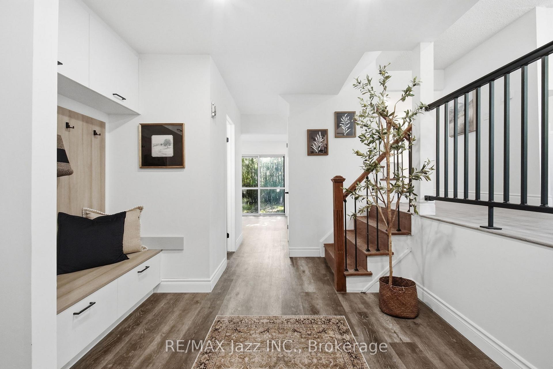 50 Oakdale Drive, Oshawa, ON L1H 6X1