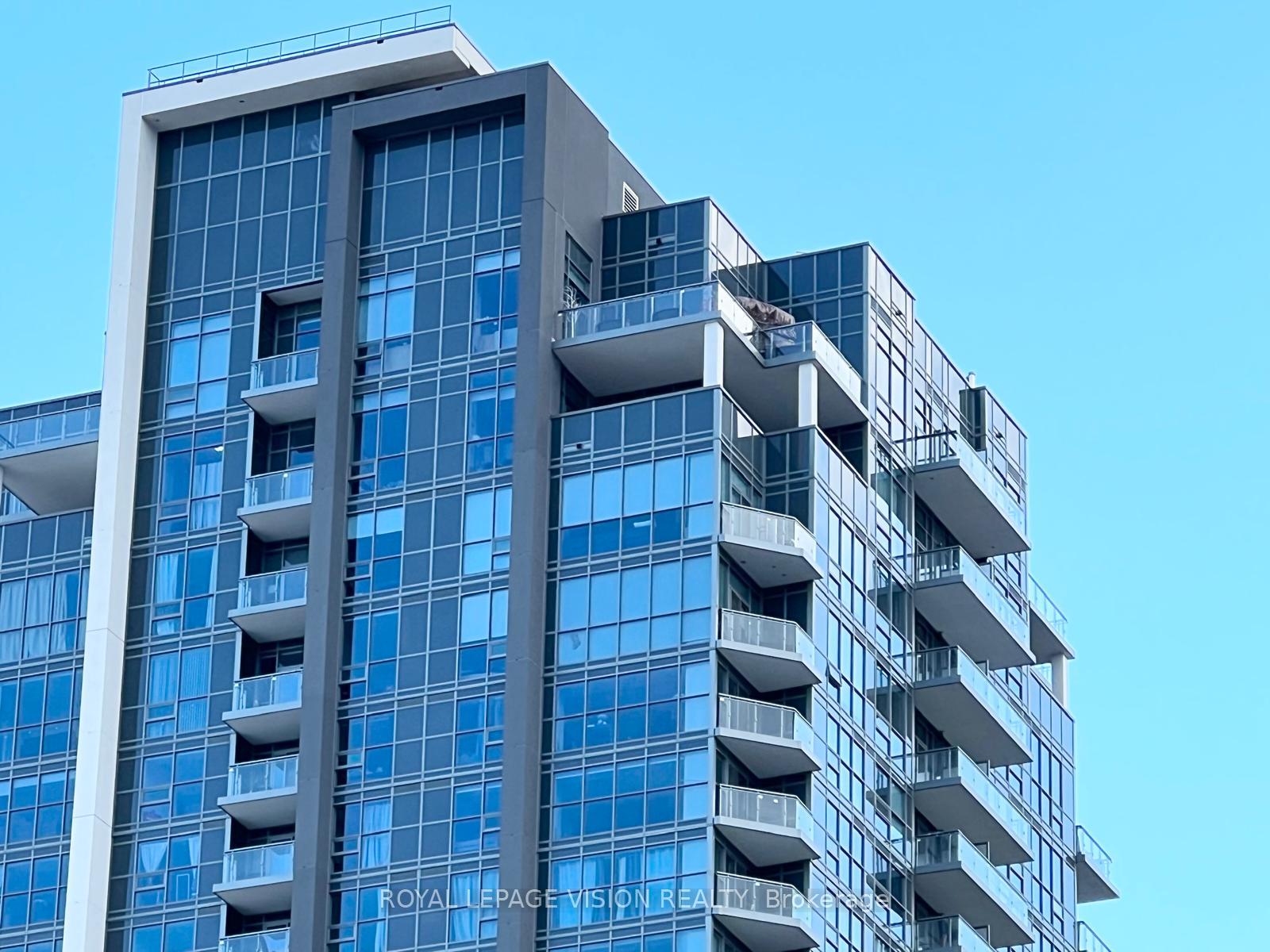30 Meadowglen Place 2804, Toronto E09, ON M1G 0A6