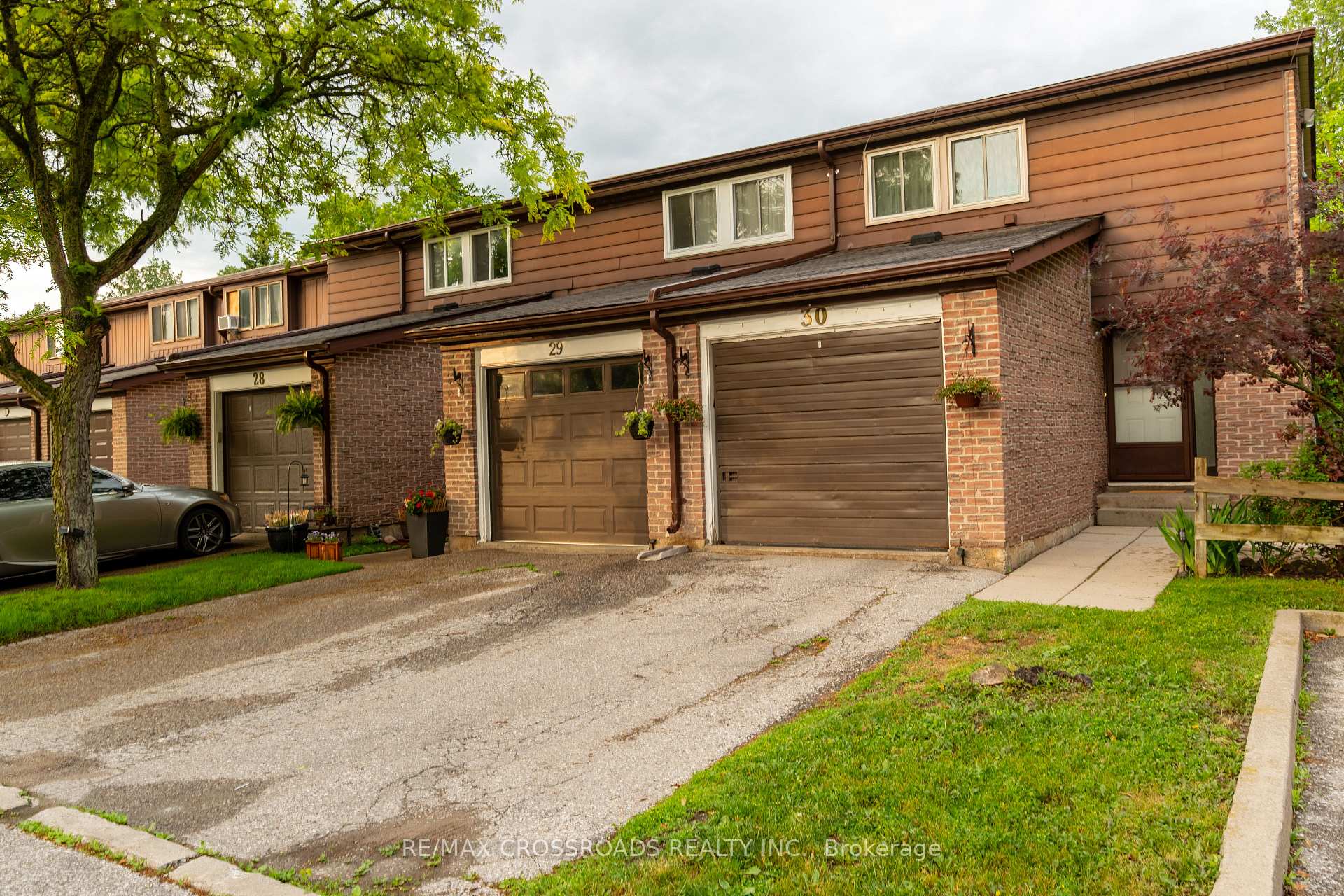 350 Camelot Court 30, Oshawa, ON L1G 6P7