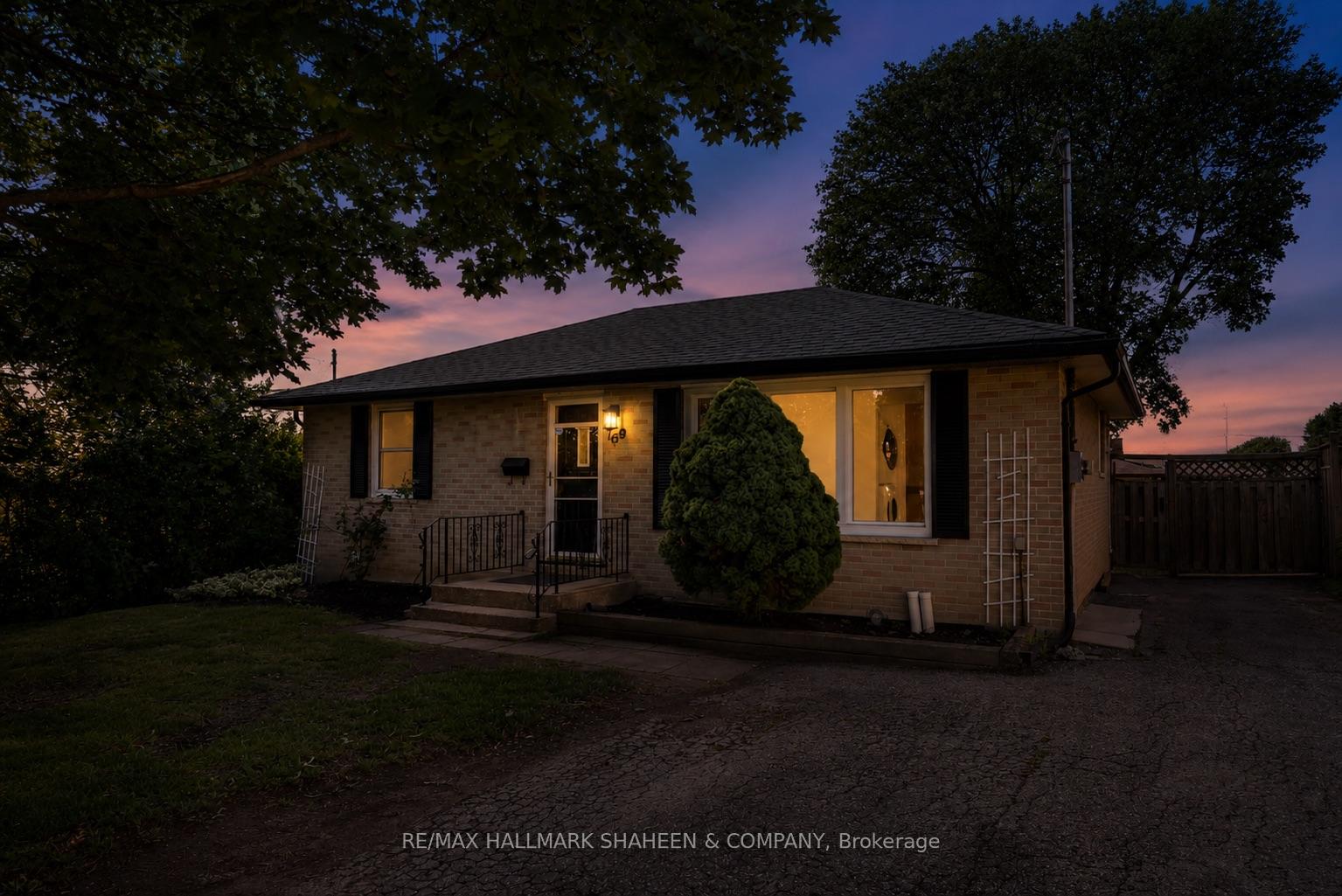 769 Tennyson Avenue, Oshawa, ON L1H 3K5