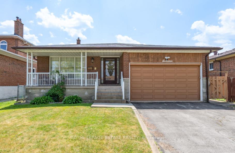 17 Altair Avenue, Toronto E05, ON M1W 2R1