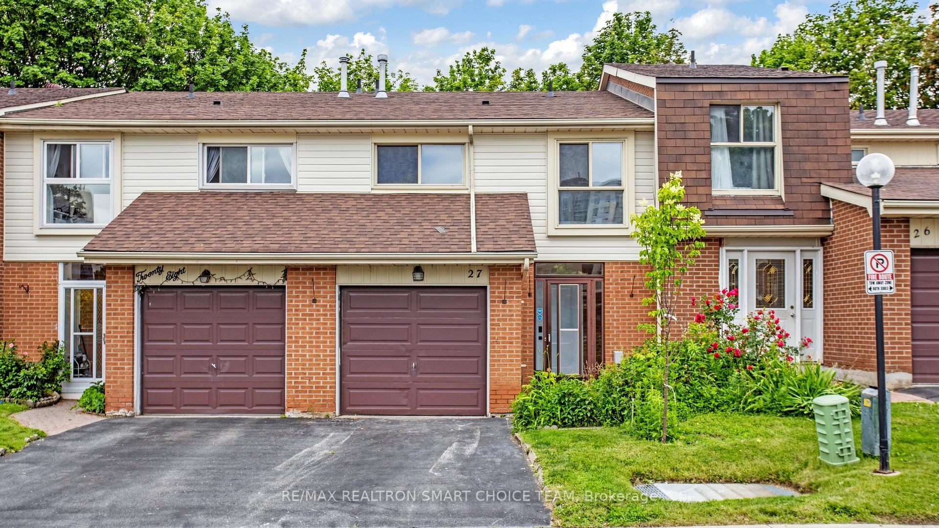 40 Dundalk Drive 27, Toronto E04, ON M1P 4S3