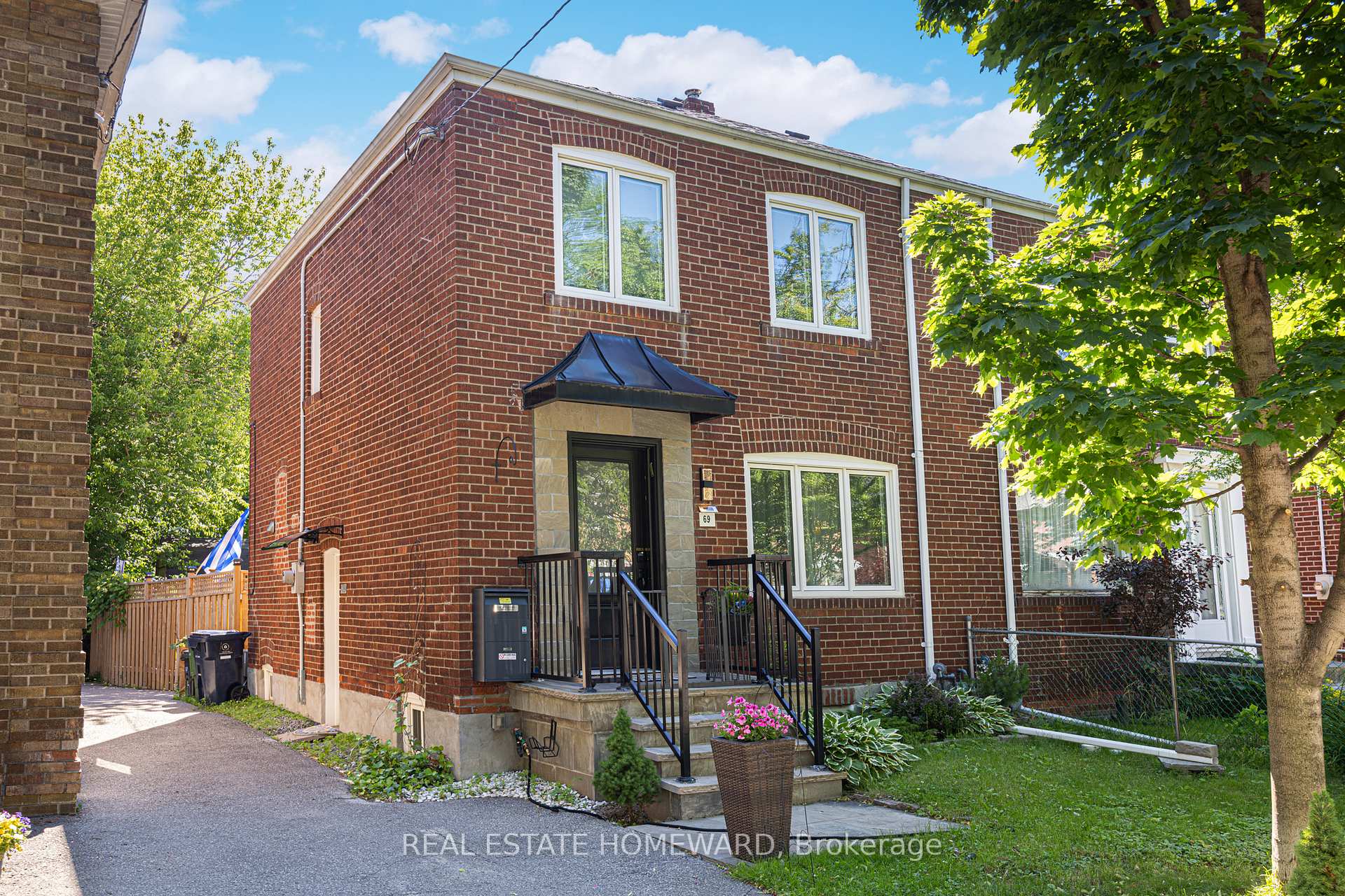 69 Hertle Avenue, Toronto E01, ON M4L 2T3