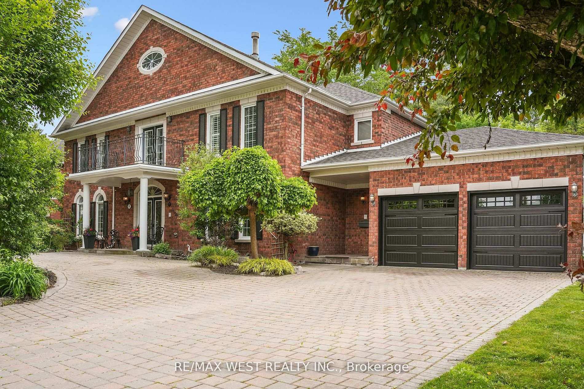 81 Woodview Drive, Pickering, ON L1V 1L1