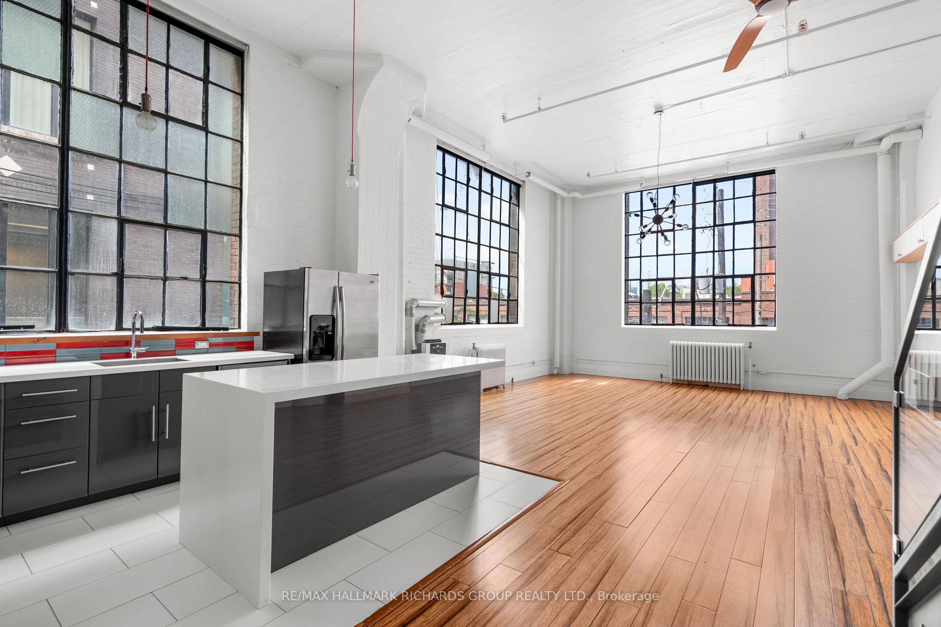 245 Carlaw Avenue 202B, Toronto E01, ON M4M 2S1
