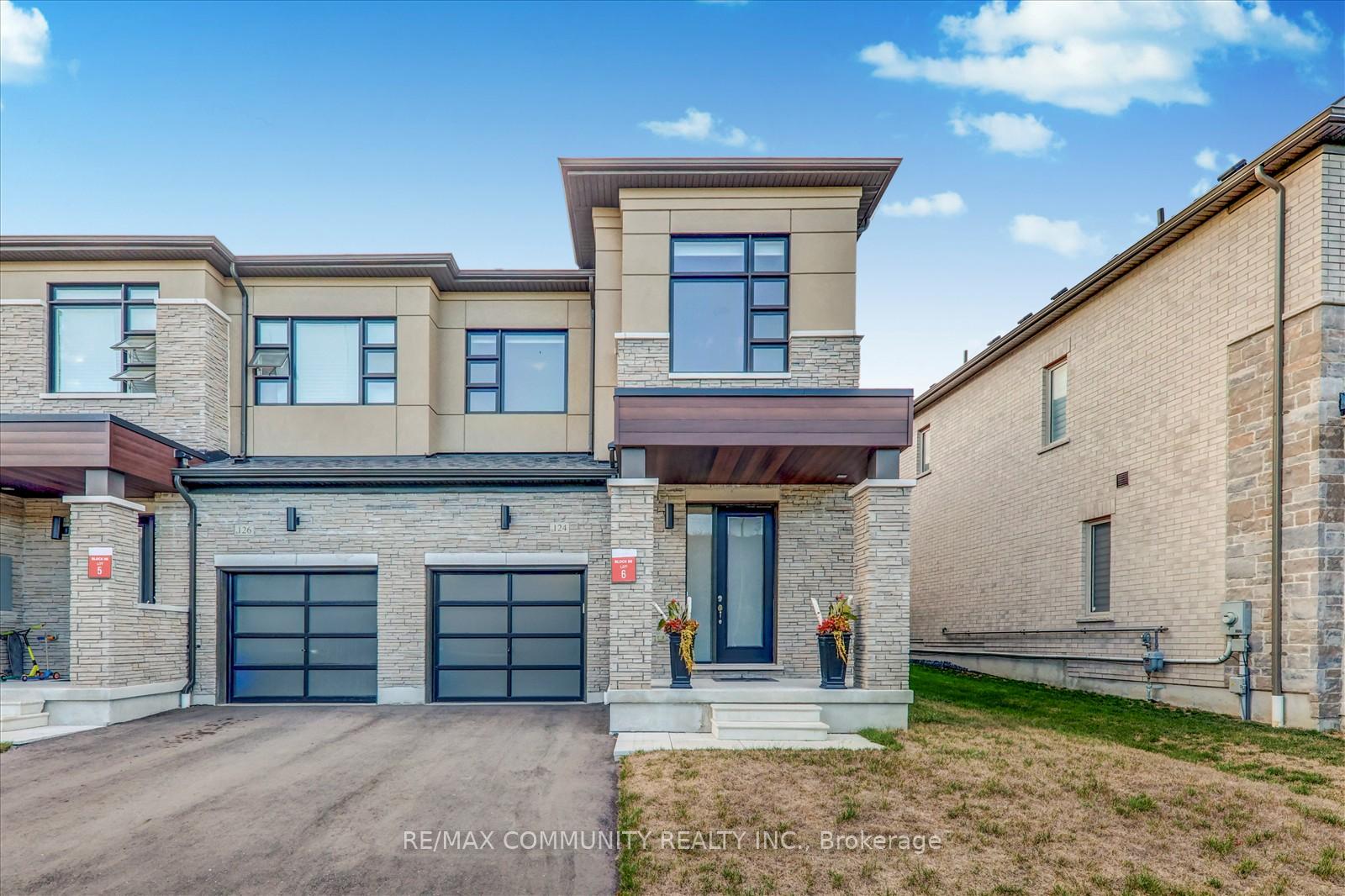124 Ogston Crescent, Whitby, ON L1P 0H3
