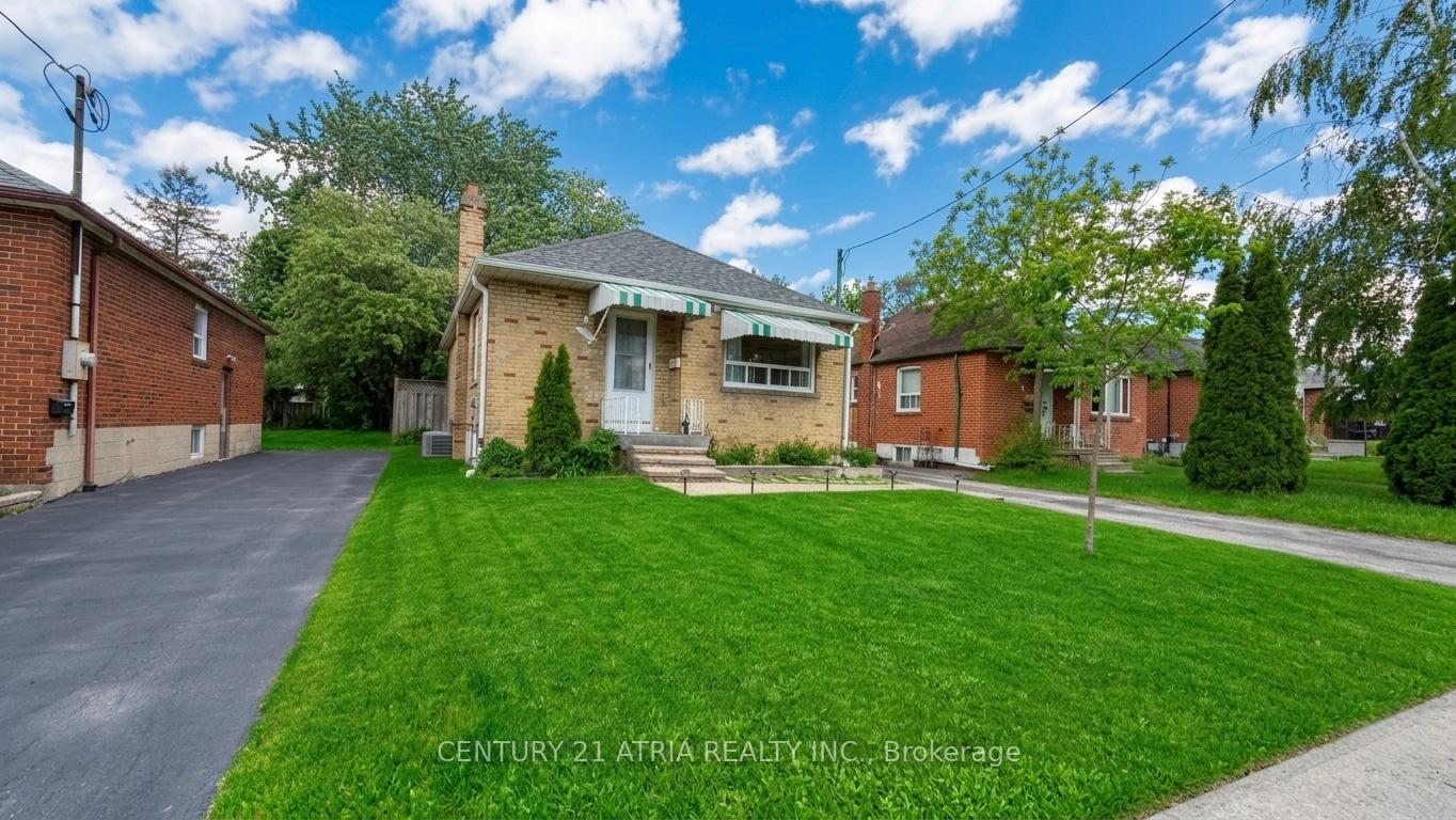 115 Ellington Drive, Toronto E04, ON M1R 3Y2