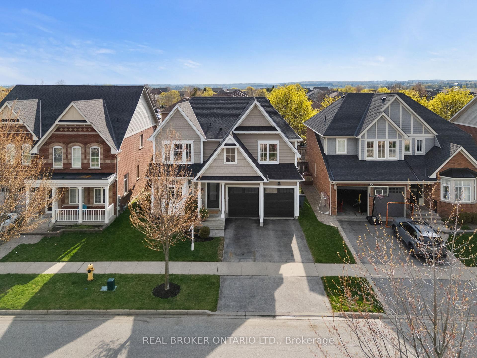 20 Denbury Court, Whitby, ON L1M 0H5