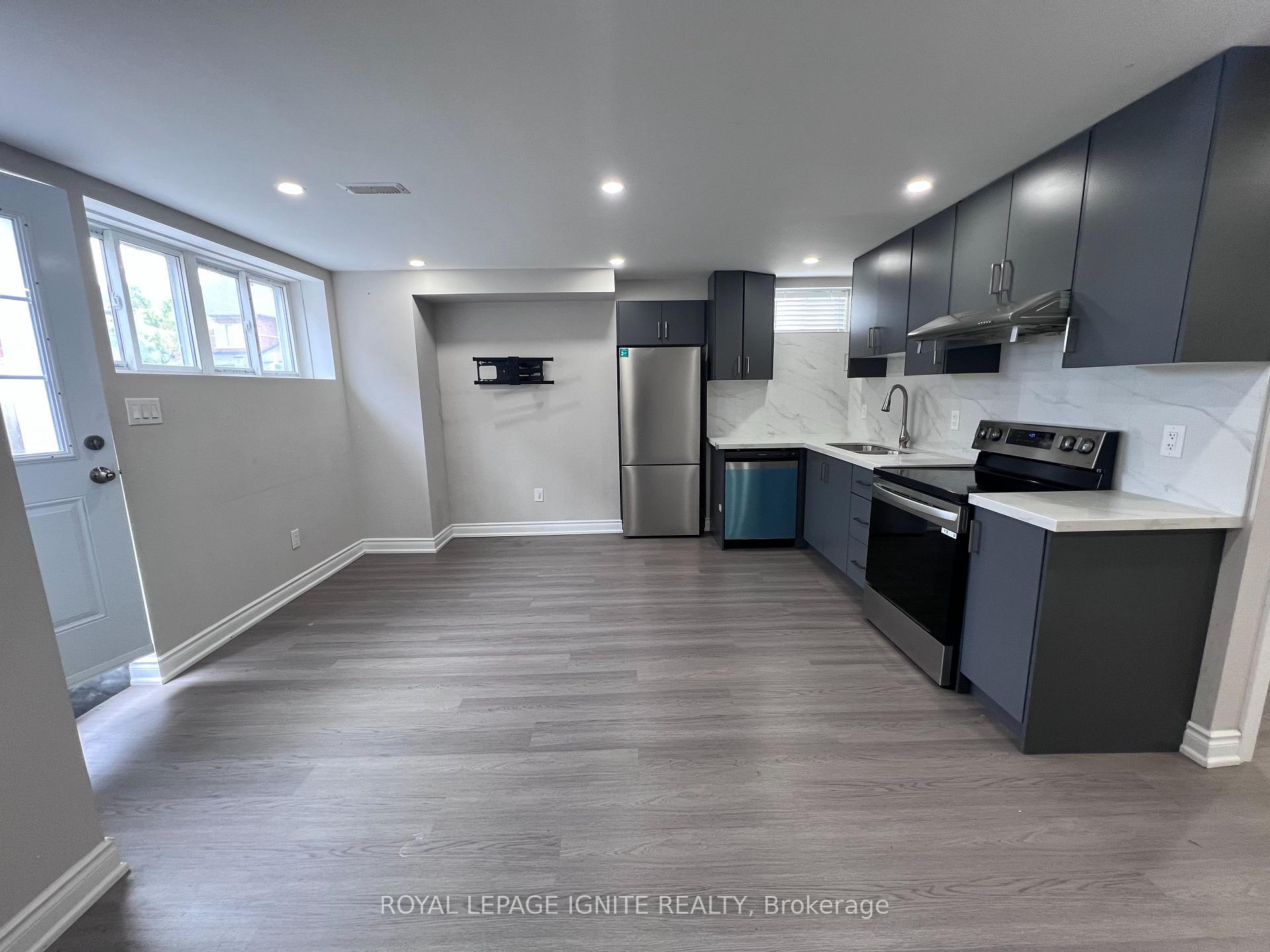 2449 Hibiscus Drive Basement, Pickering, ON L1X 0H1
