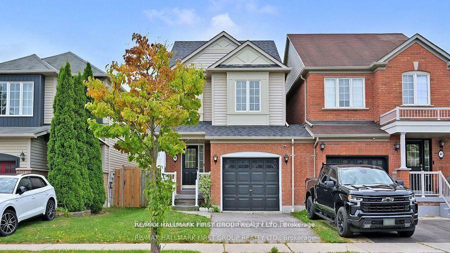 39 Robideau Place, Whitby, ON L1R 3G6