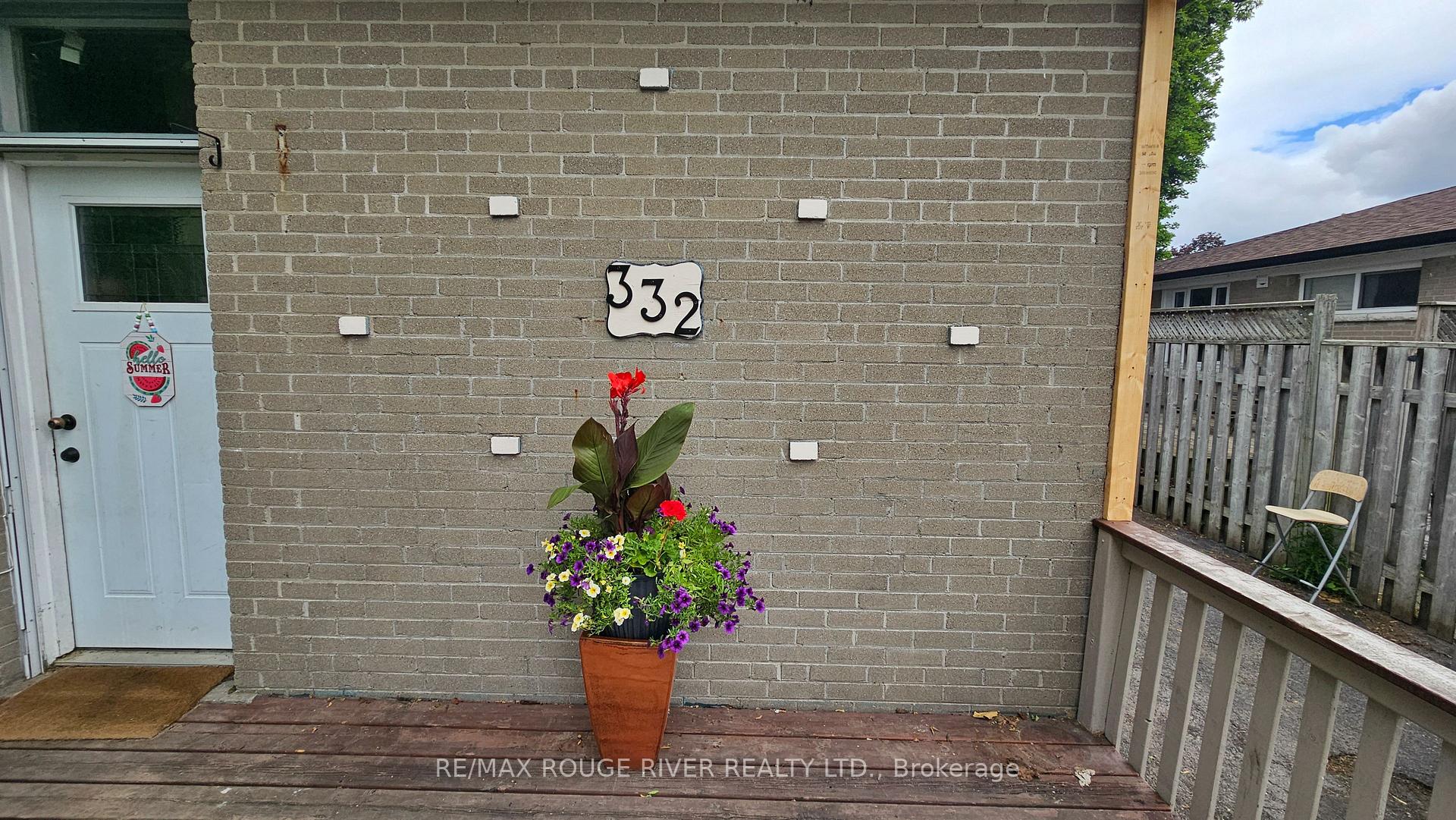332 Rosedale Drive, Whitby, ON L1N 1Z3