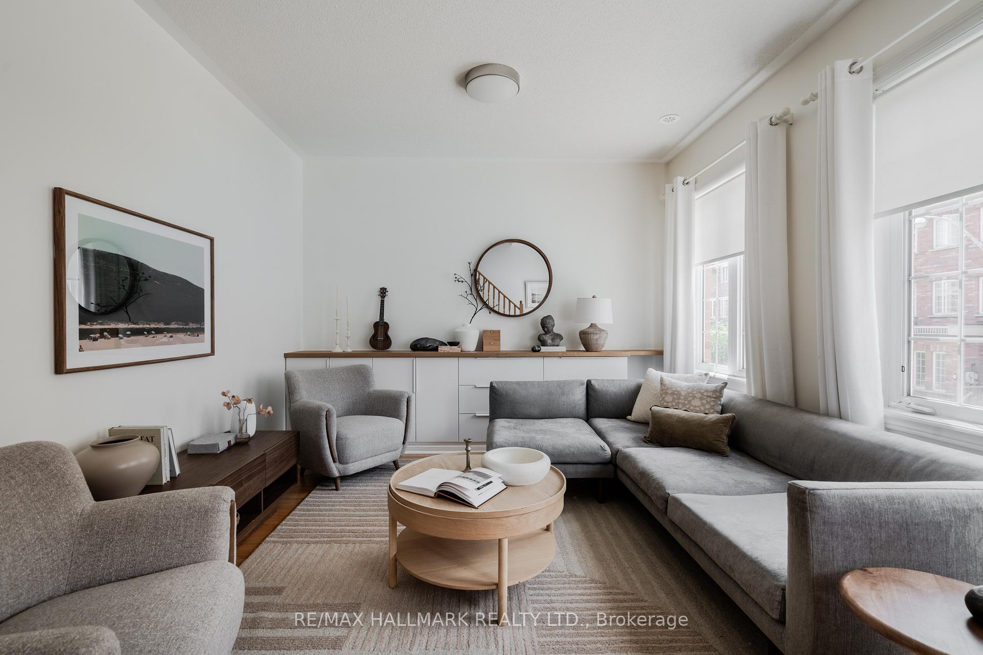 31 Carnahan Terrace, Toronto E02, ON M4E 0B1